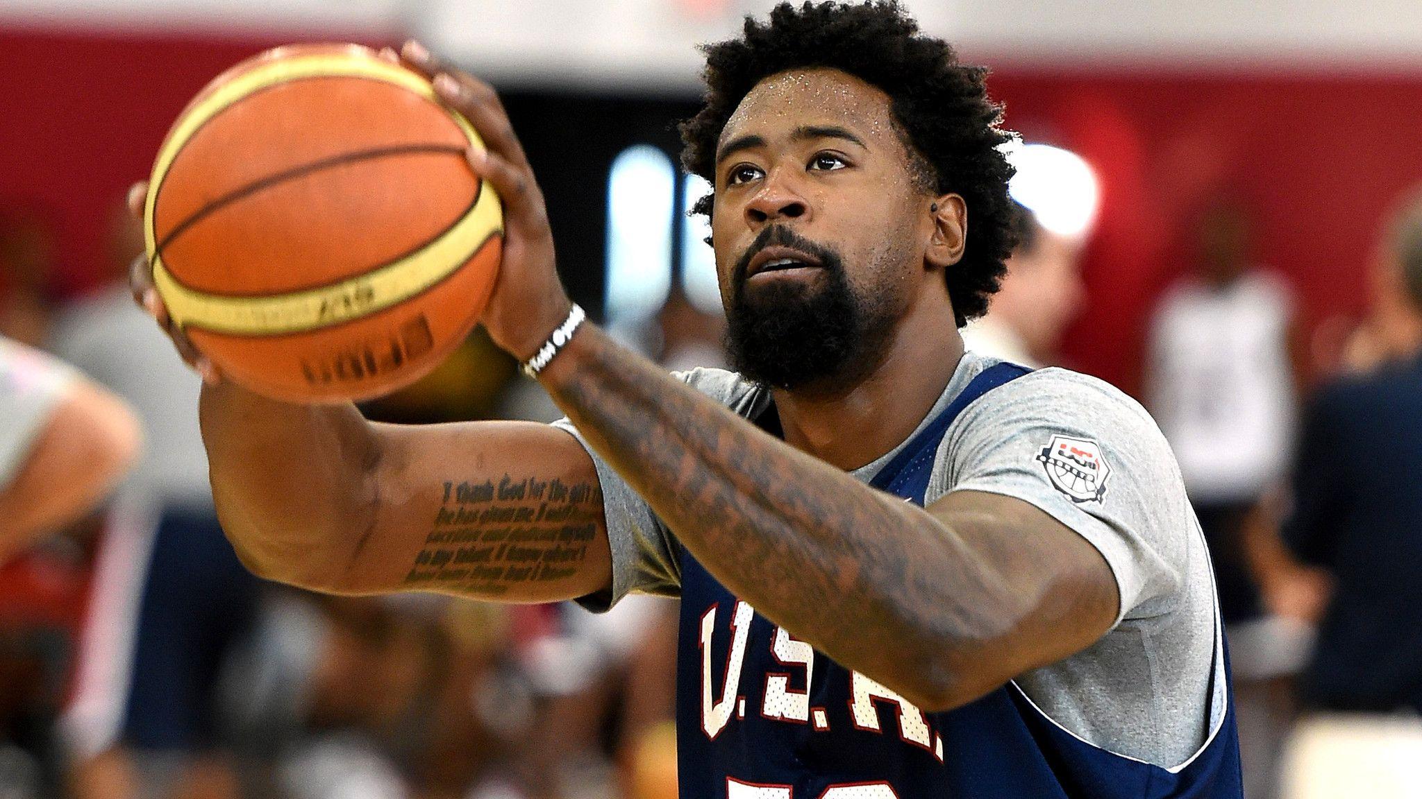 Deandre Jordan Background