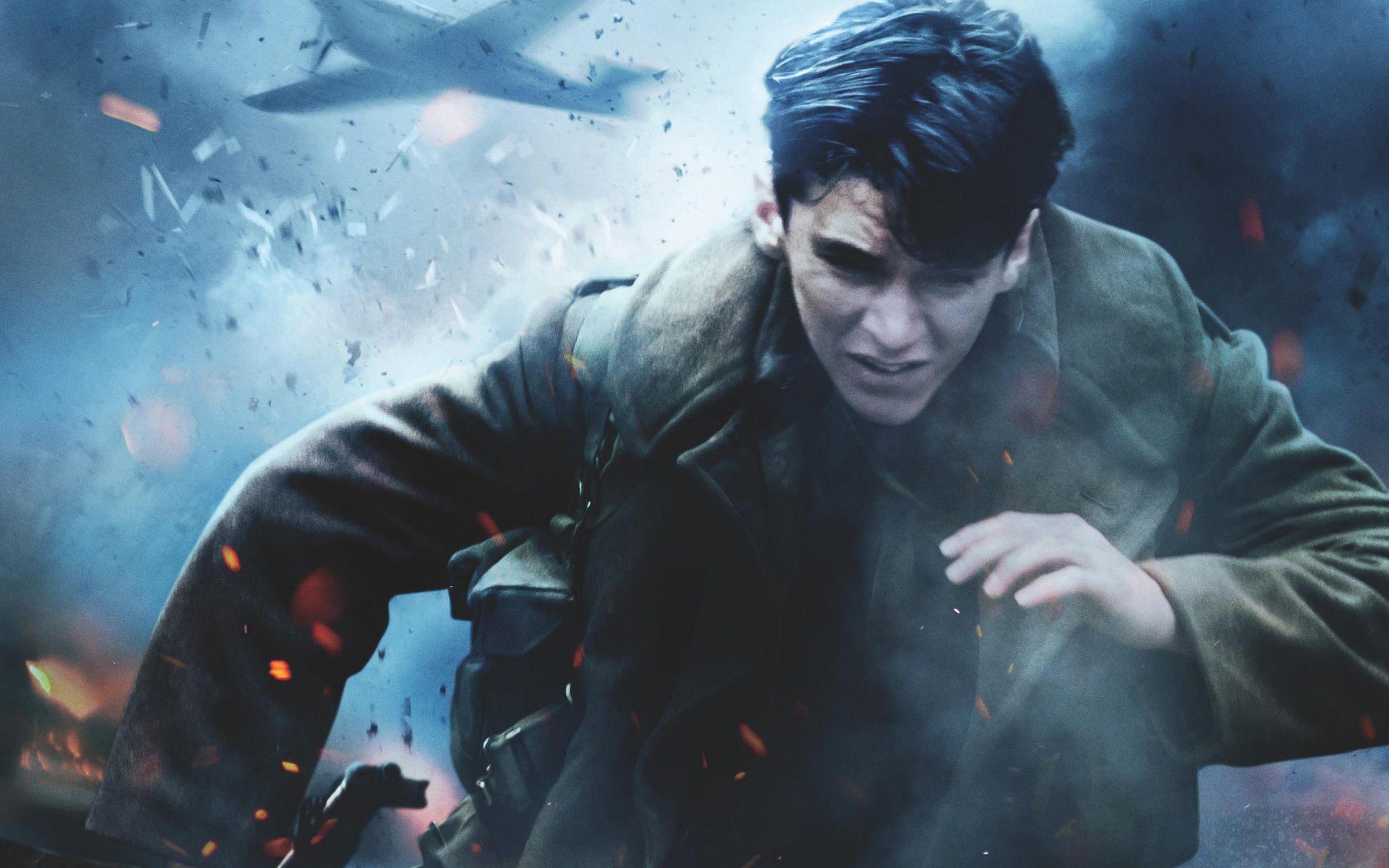 Fionn Whitehead in Dunkirk 2017 Wallpaper