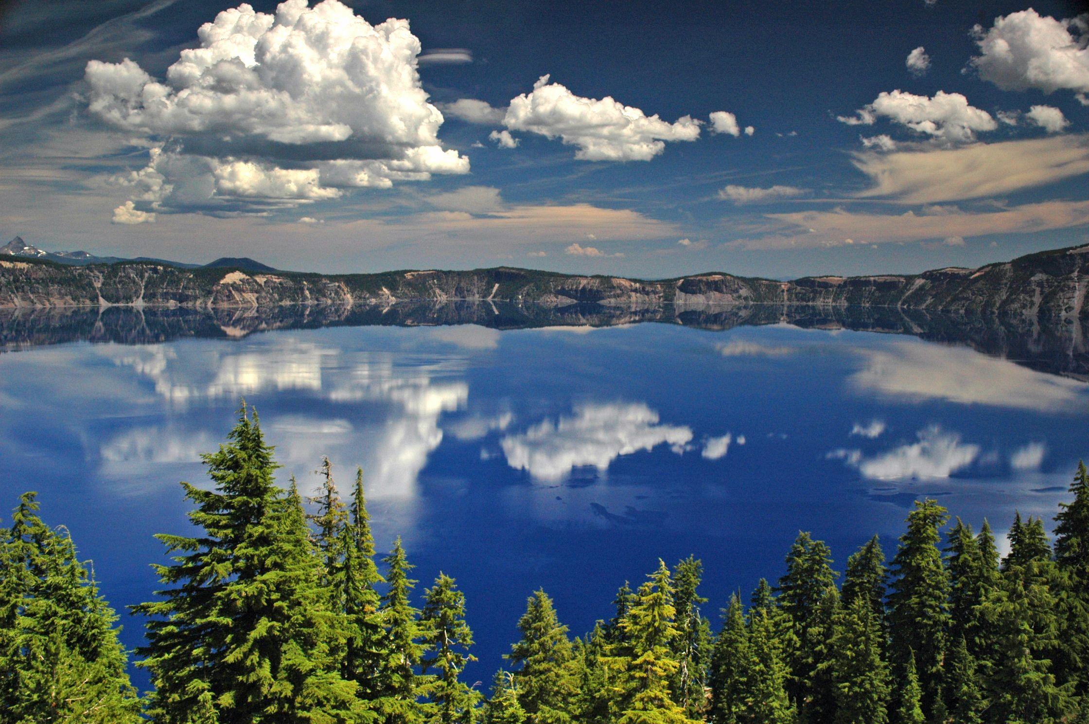 Earth Crater Lake wallpaper (Desktop, Phone, Tablet)