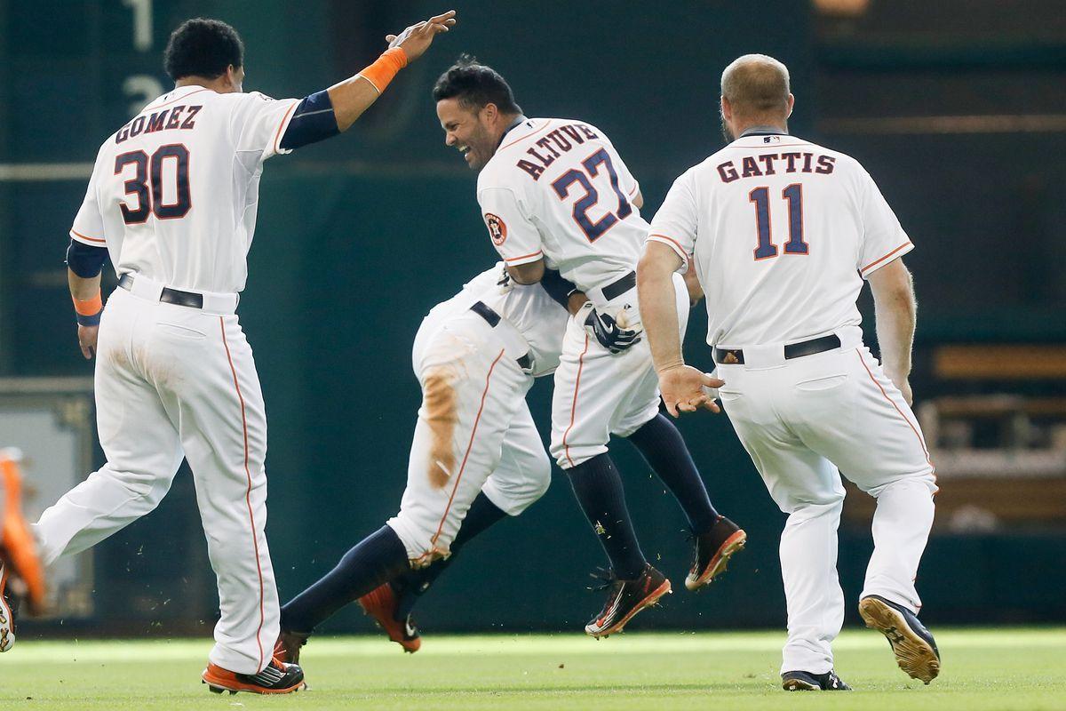 Breakdown of Carlos Correa's tackle on Jose Altuve Crawfish