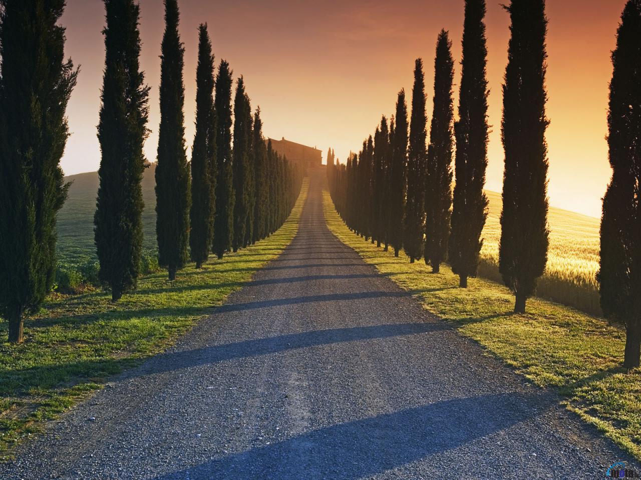 Tuscany Wallpaper