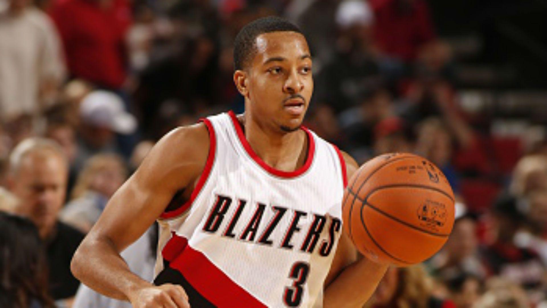 Blazers guard C.J. McCollum turns into Stephen Curry to start