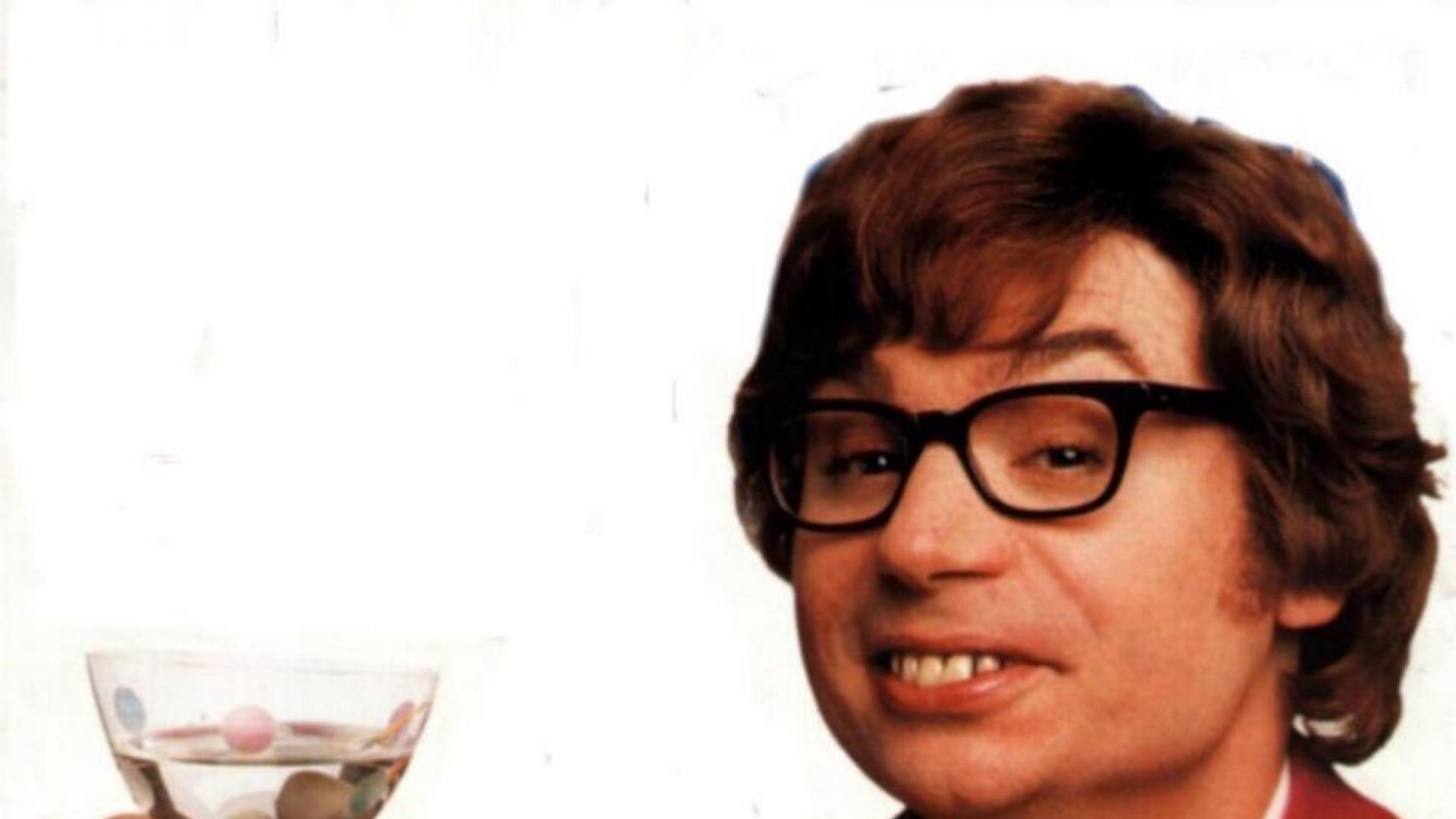 PC Austin Powers Wallpaper, Crocifissa Menauteau