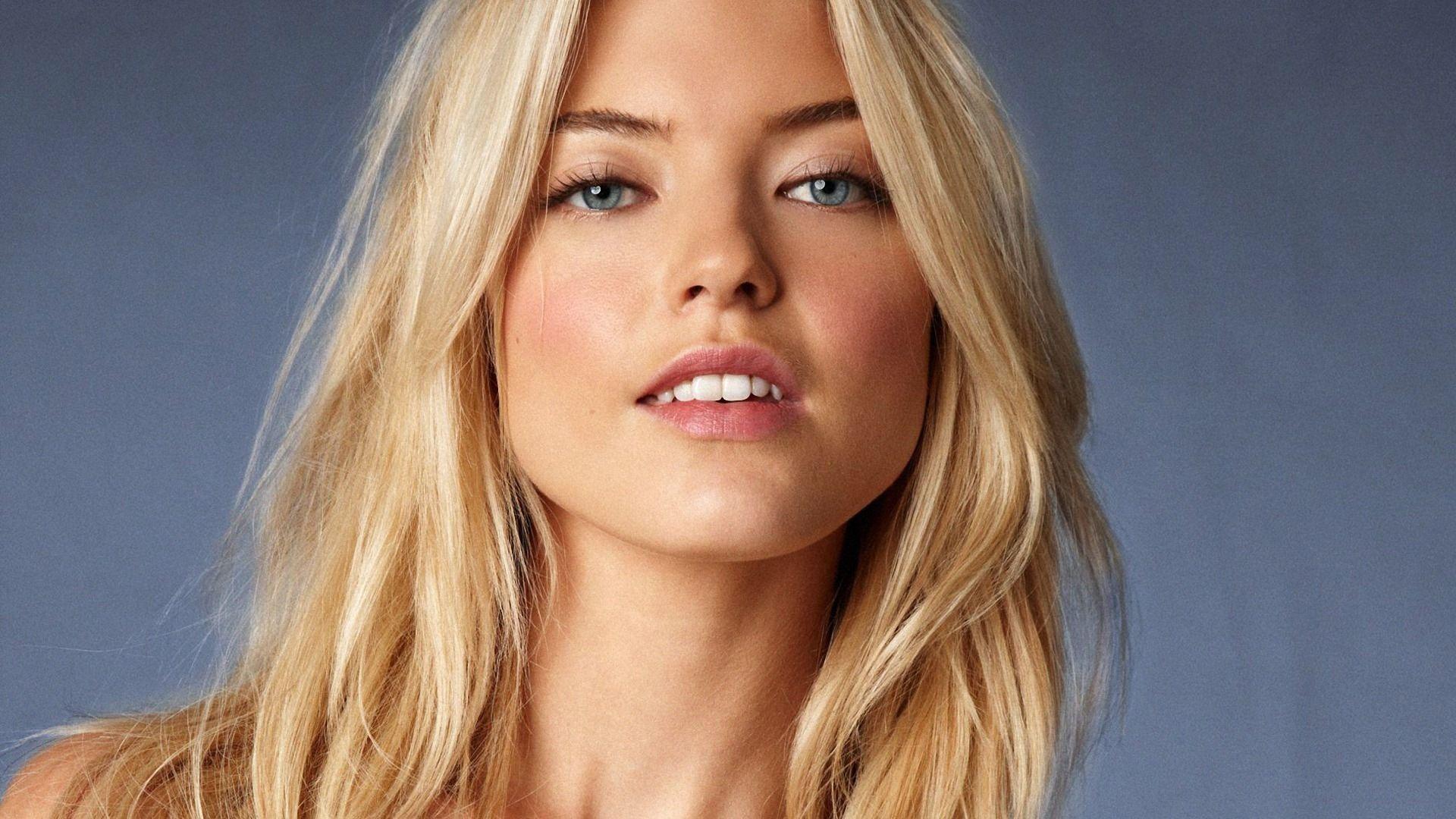 Martha Hunt Model Wallpaper 55096 1920x1080 px