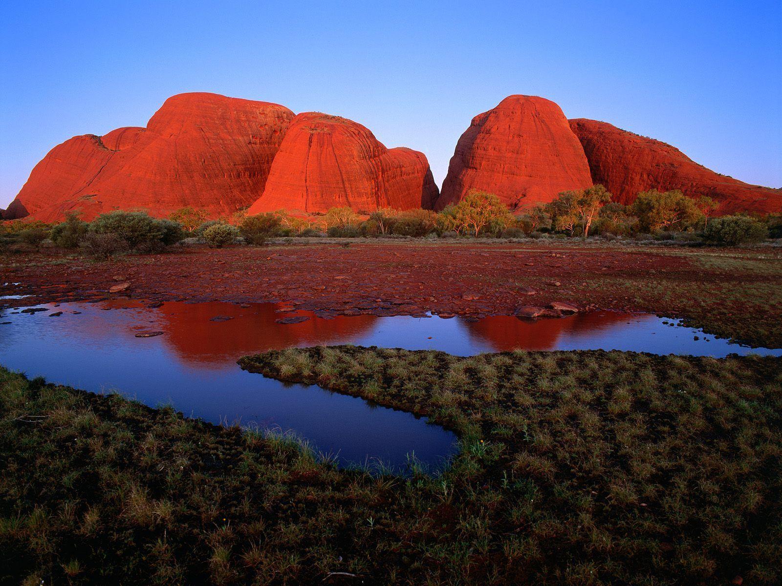 Kata Tjuta At Sunset Uluru Kata Tjuta National Park Australia. HD