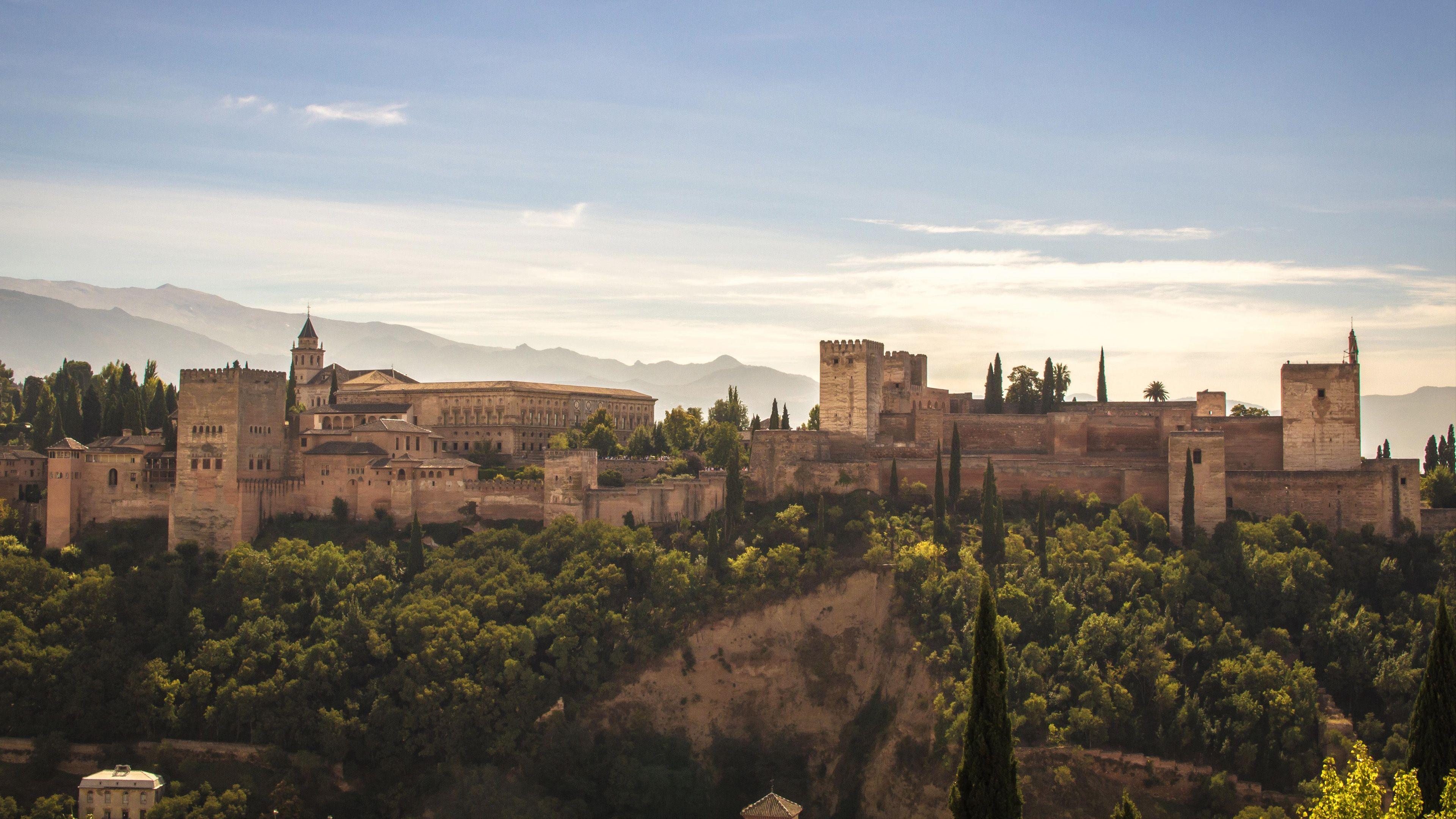 Alhambra Palace, Spain [3840 × 2160] (2K 16:9)