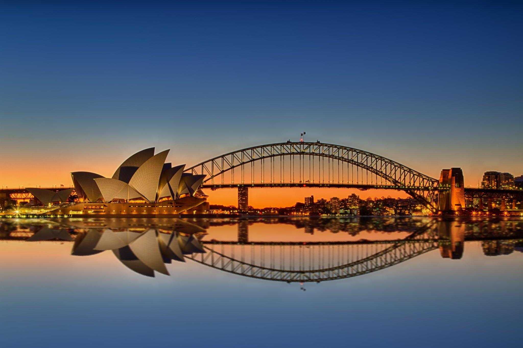 HD Sydney Wallpaper: The Roar Of Opera House In The Harbor