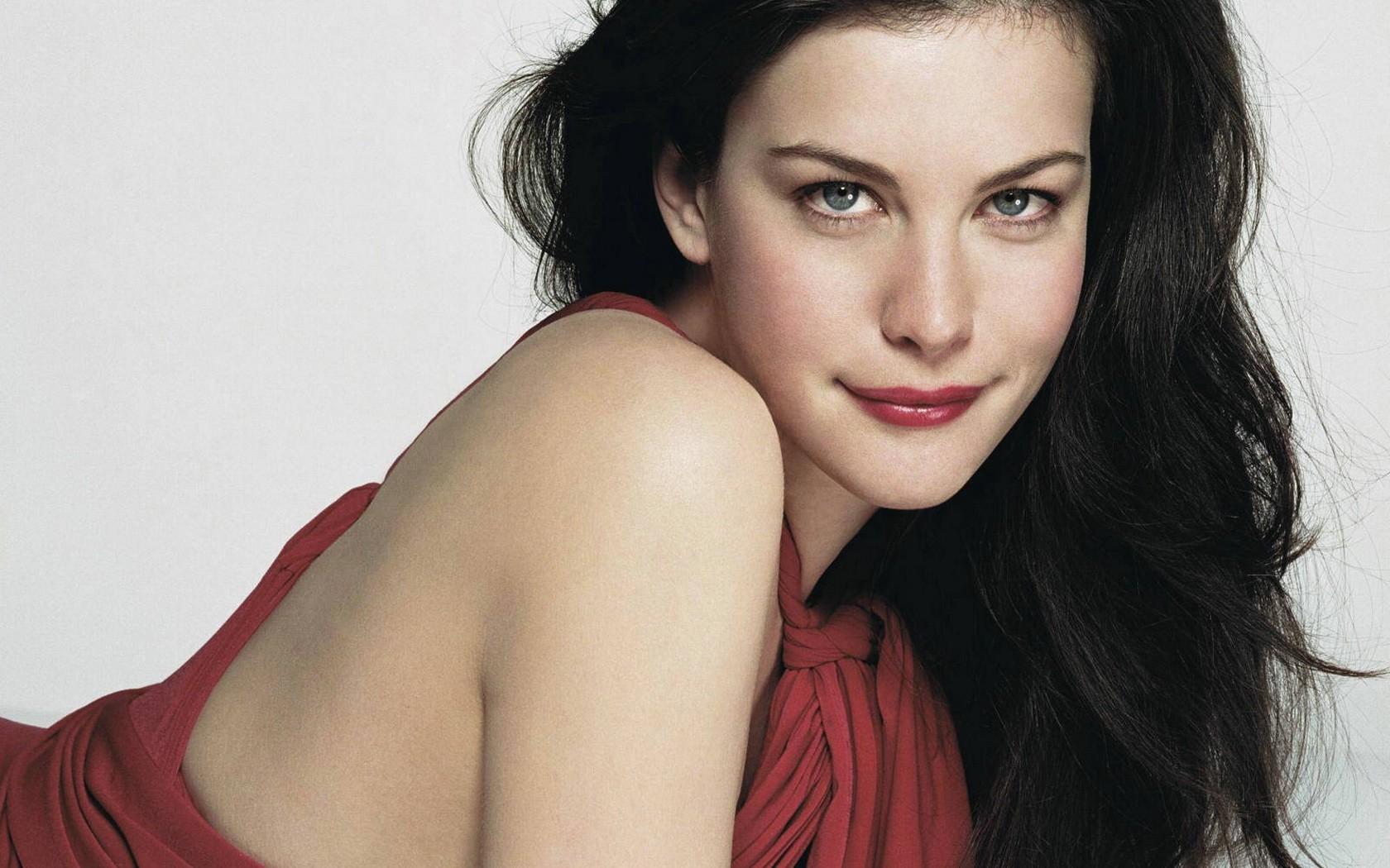 Liv Tyler Wallpaper and Background Imagex1050