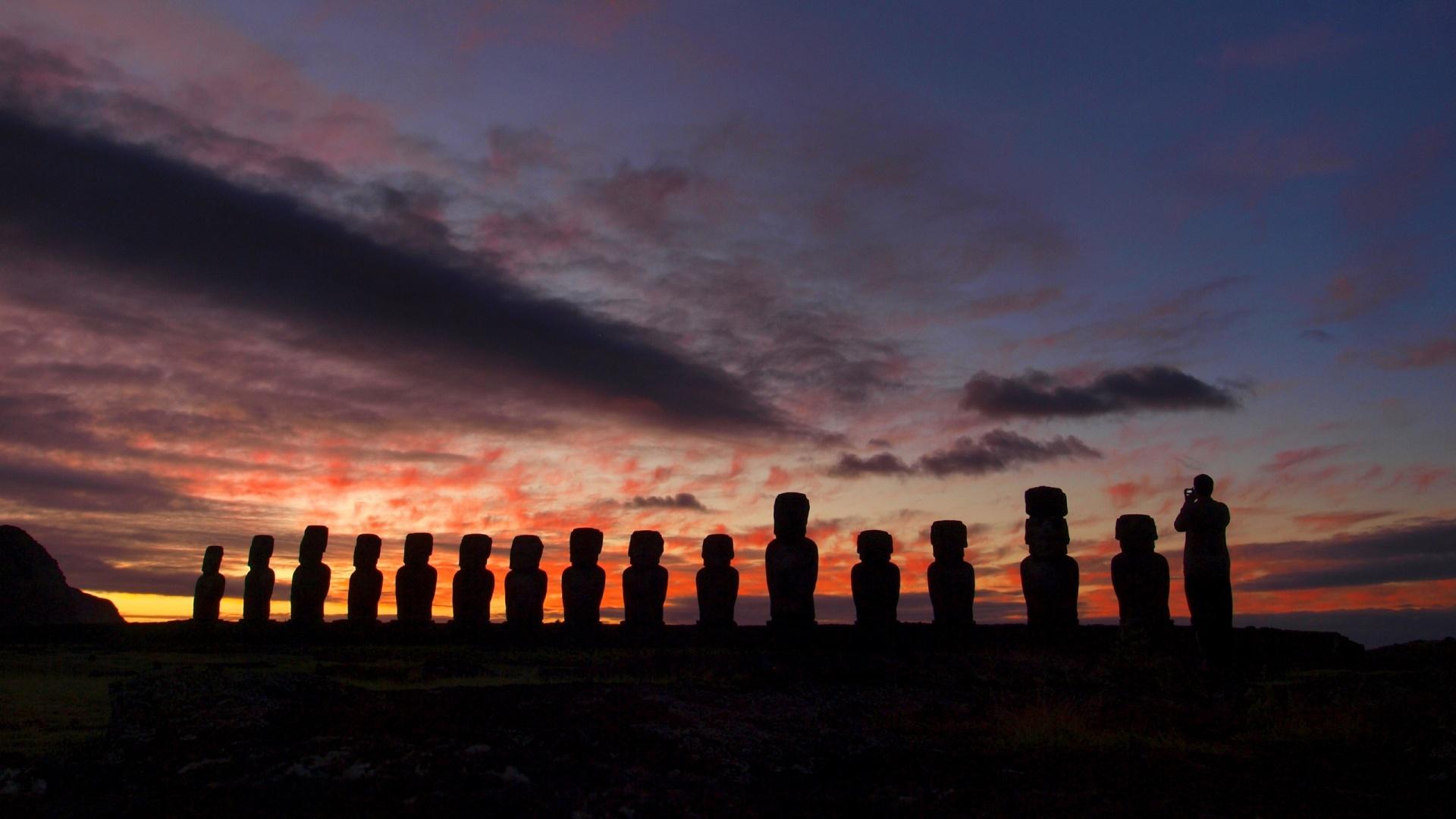 Moai At The Quarry Easter Island Chile Wallpaper