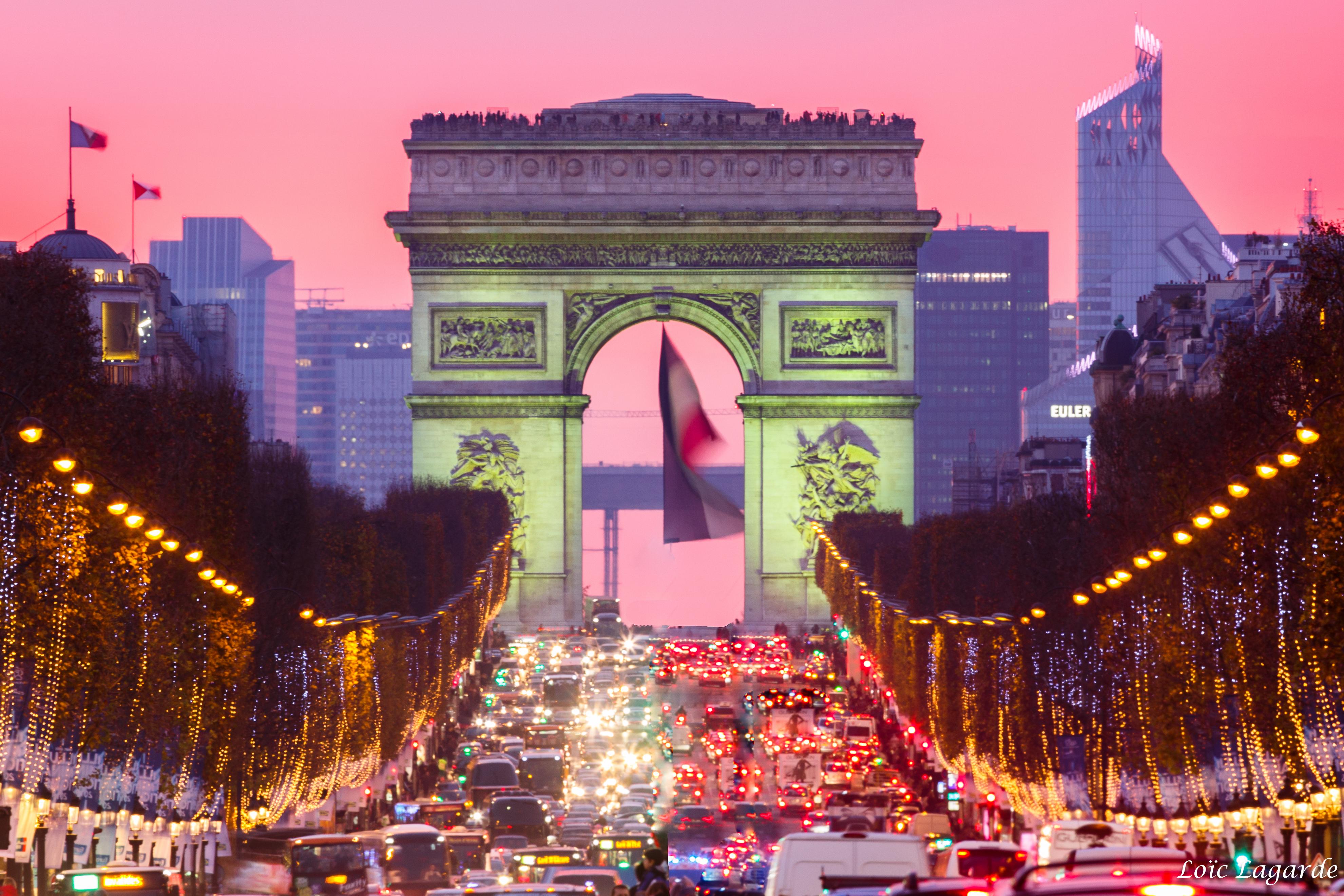 Arc de Triomphe HD Wallpaper and Background Image