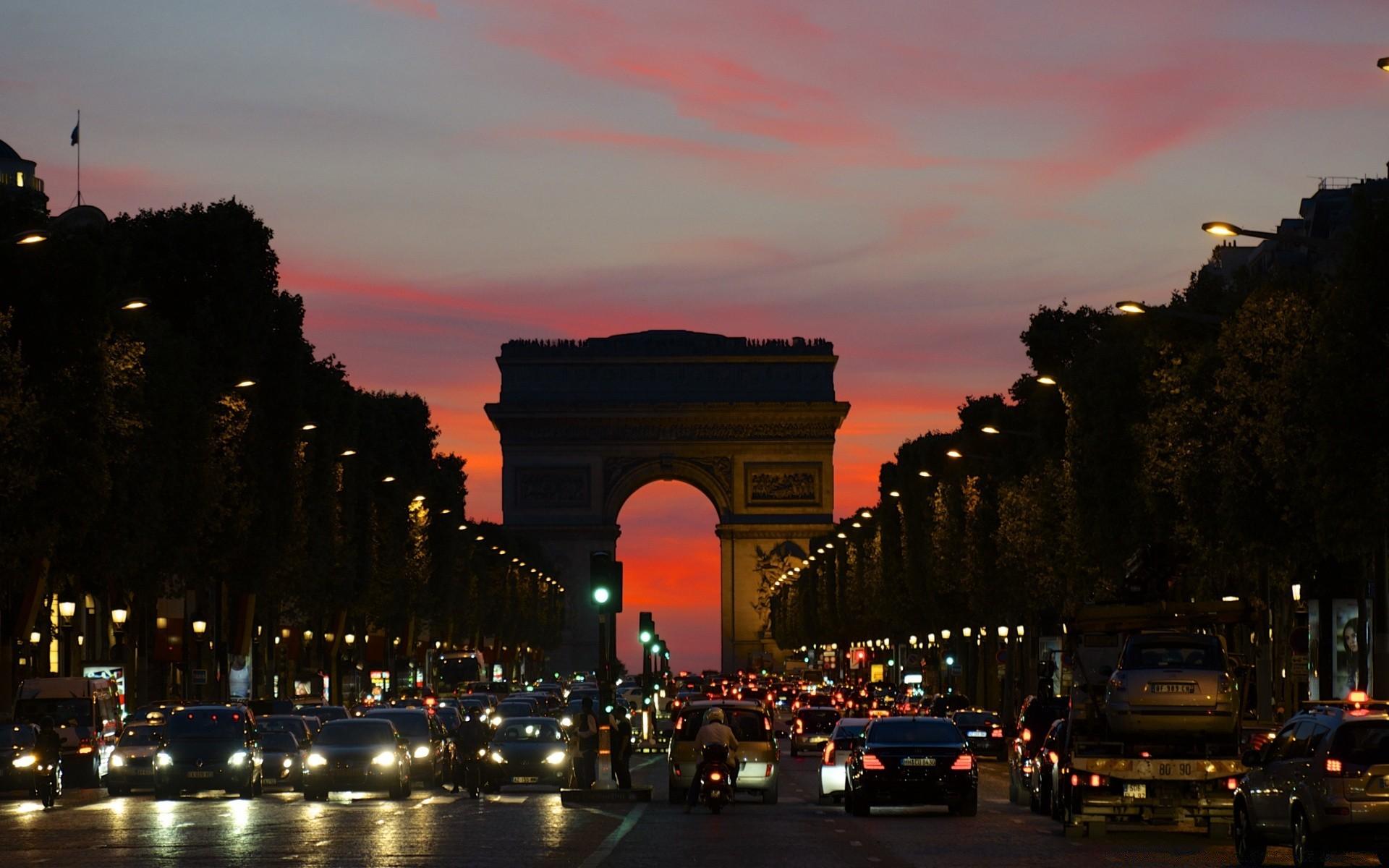 Arc De Triomphe Boulevard. Desktop wallpaper for free