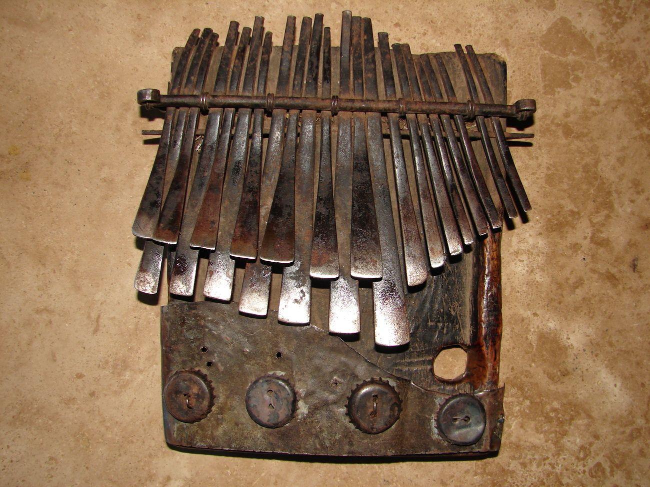 Kalimba Mbira Musical Instrument Zimbabwe Antique 1973 1976