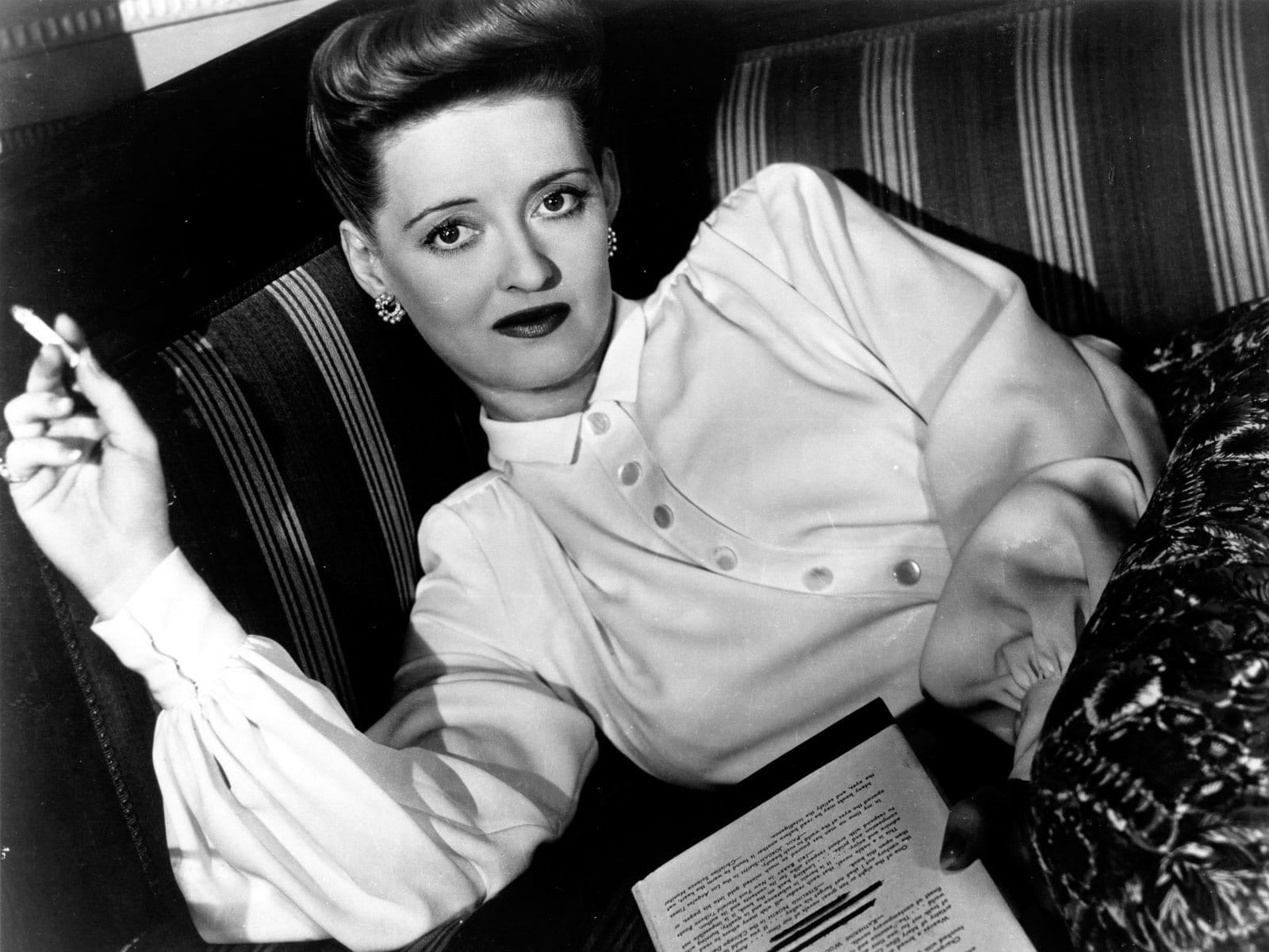 Bette Davis HD Wallpaperwallpaper.net