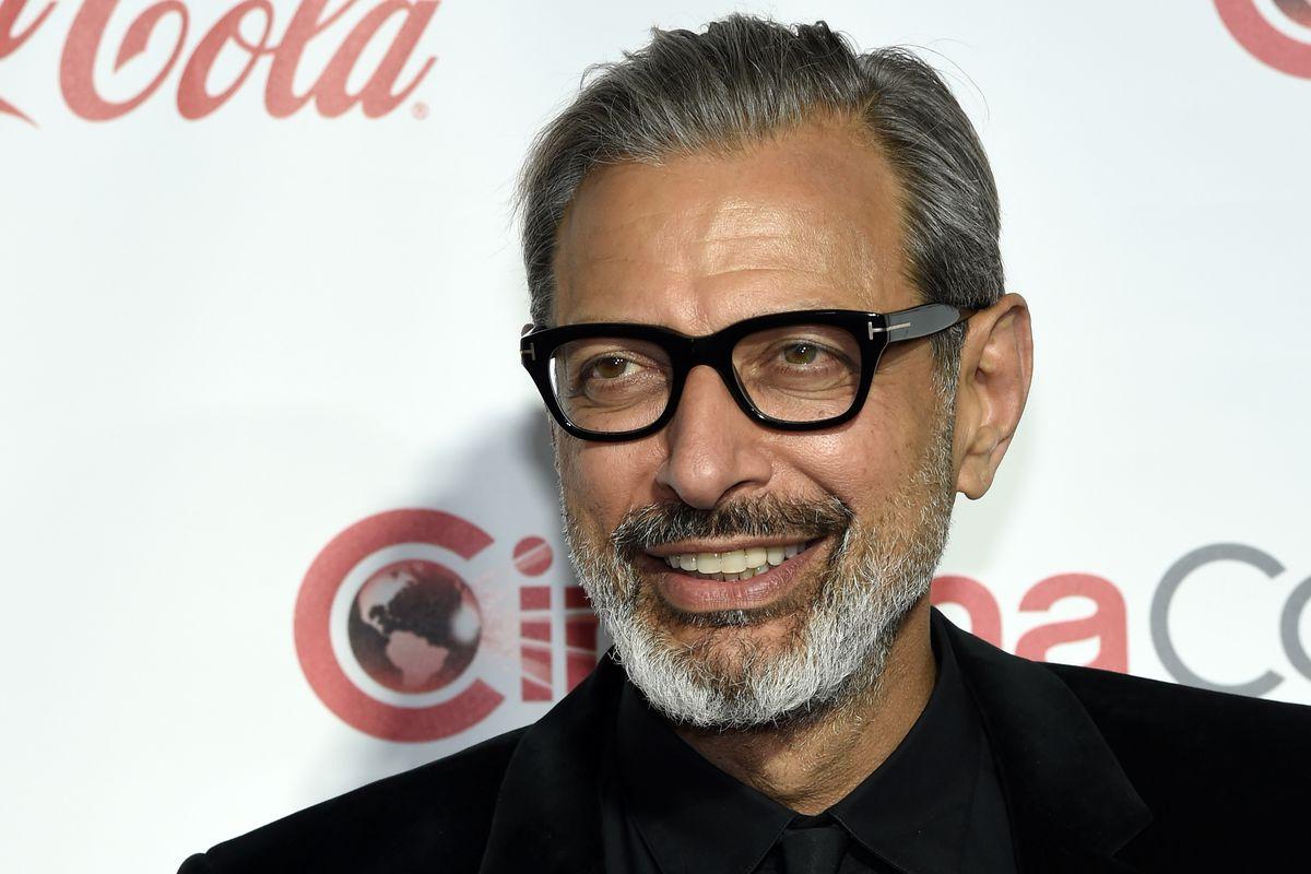 Jeff Goldblum can't say no to dinosaurs, will appear in Jurassic