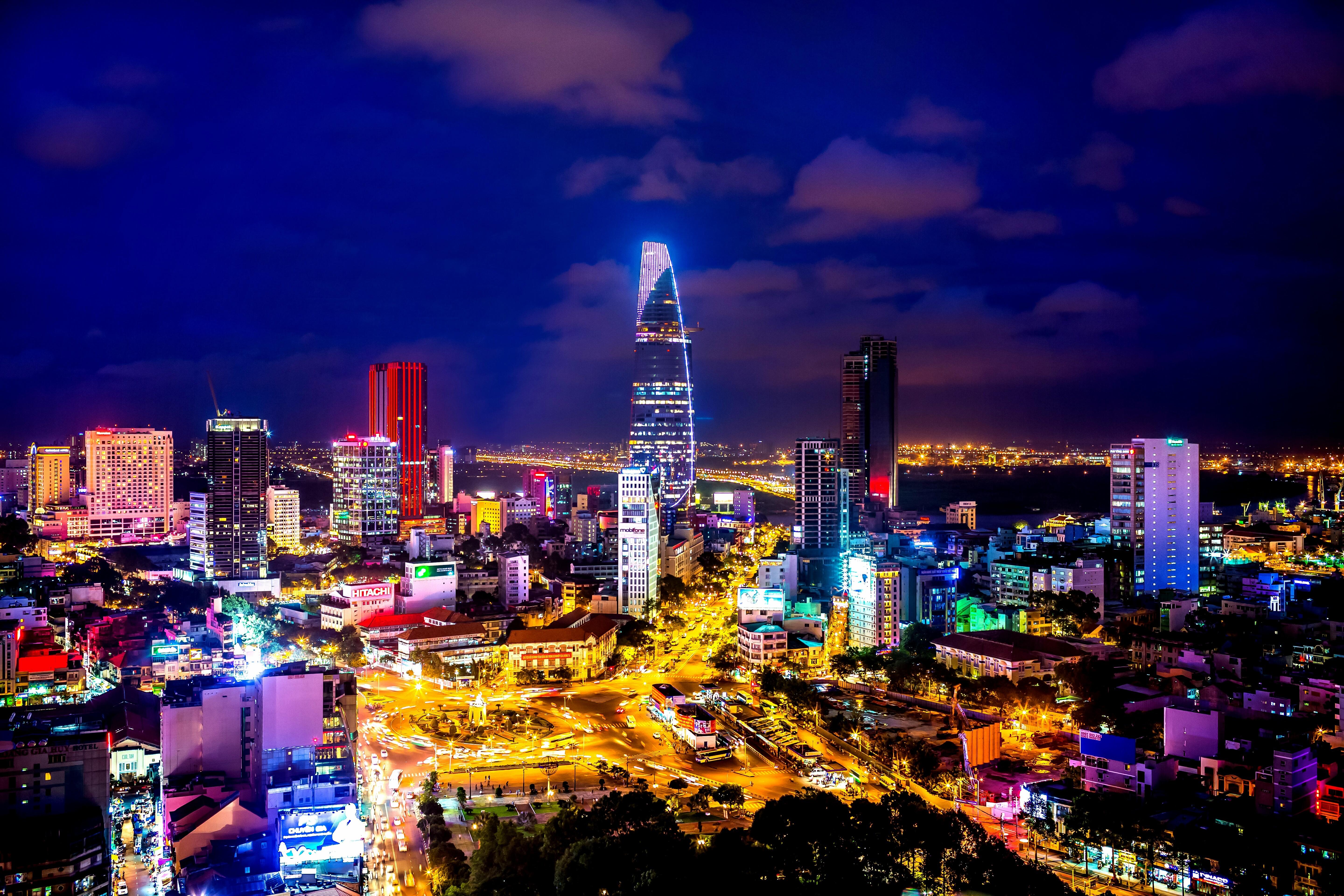 Ho Chi Minh City HD Wallpaper and Background Image