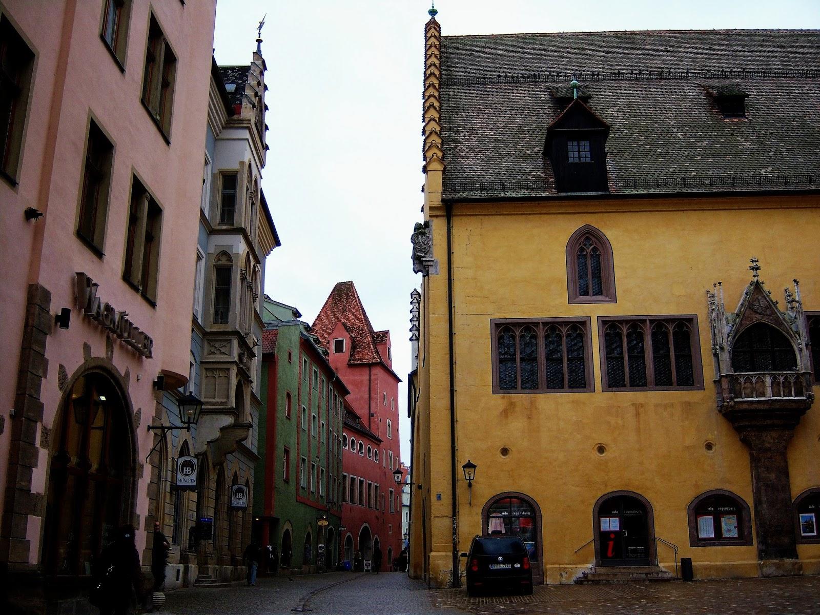 5 Five 5: Old Town Of Regensburg With Stadtamhof (Germany)