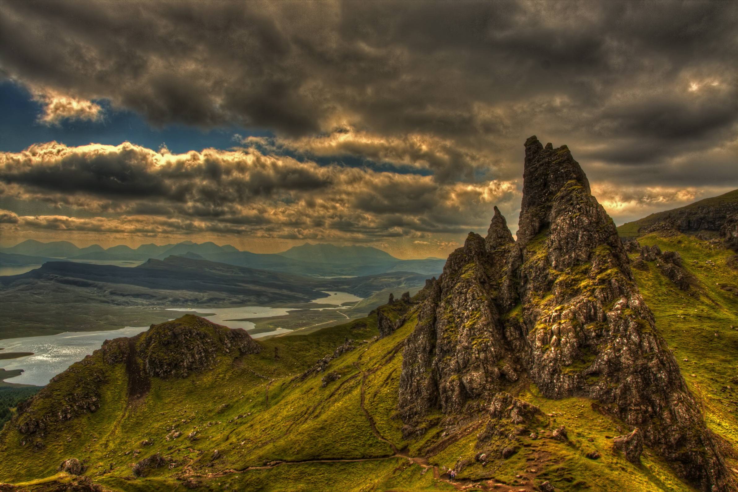 2384x1588px Isle Of Skye (454.43 KB).08.2015