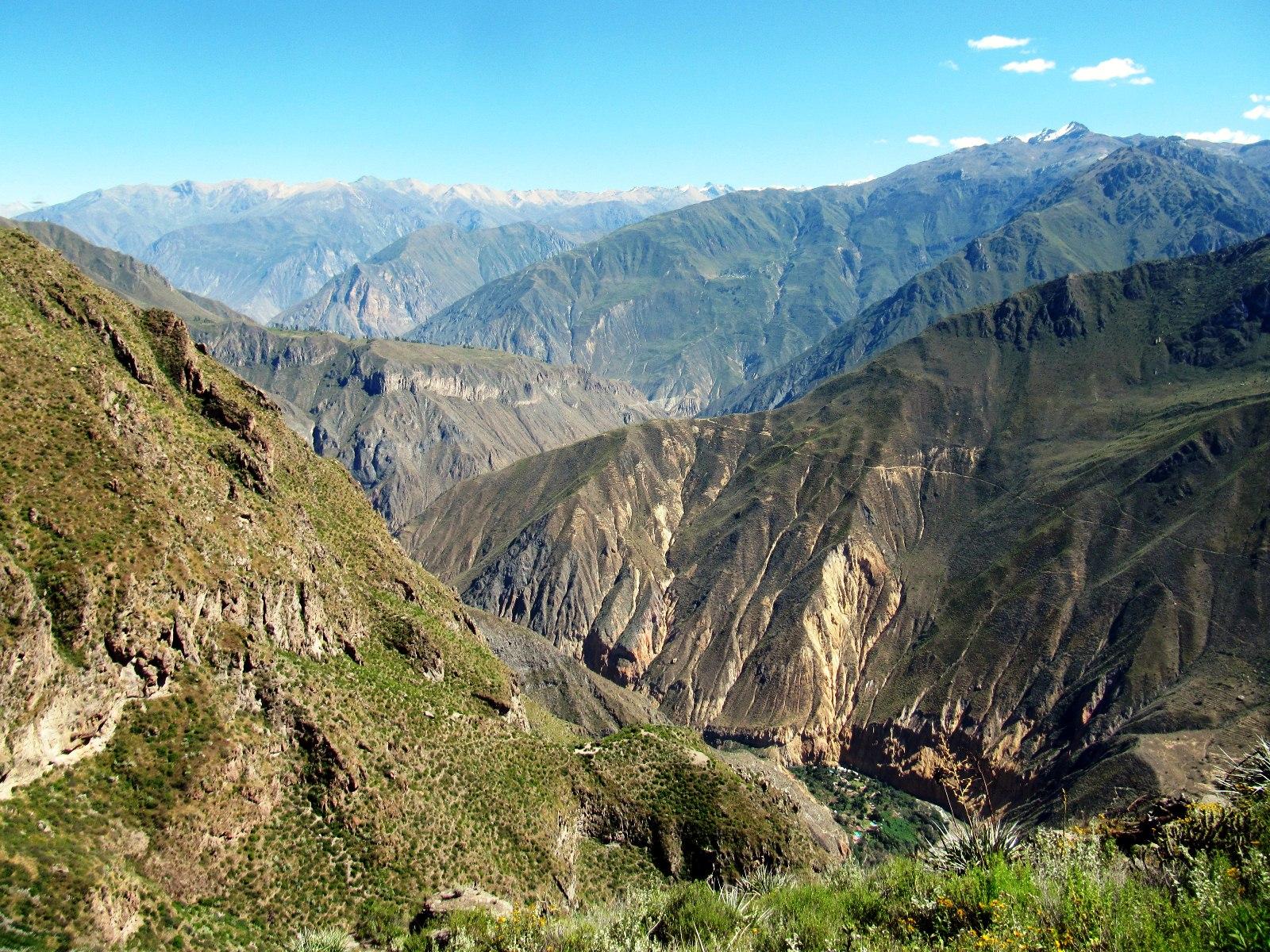 Climbing In and Out of Colca Canyon (by Nathan) feet 2 mouths