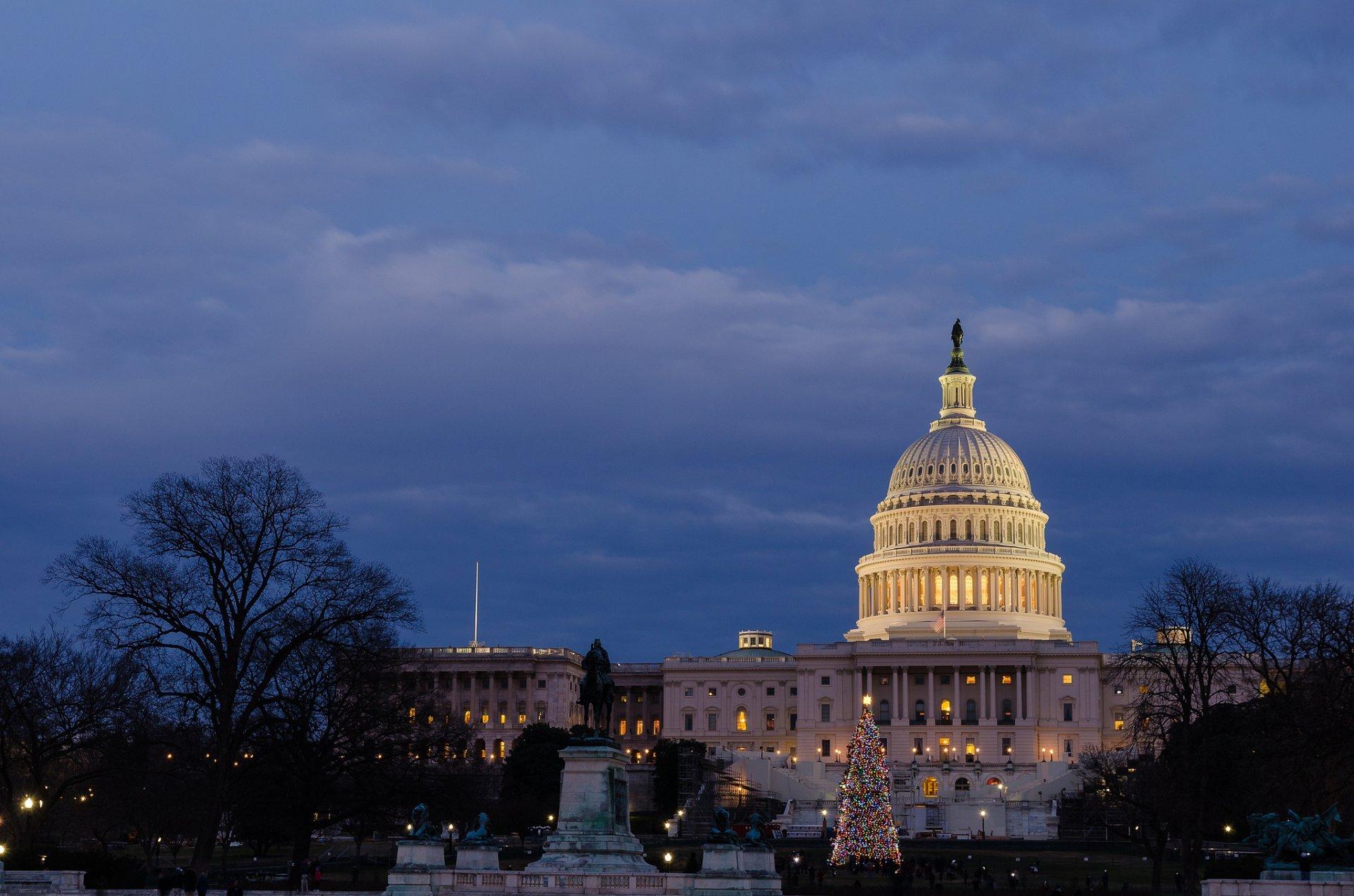 washington usa united states capitol evening meeting place park