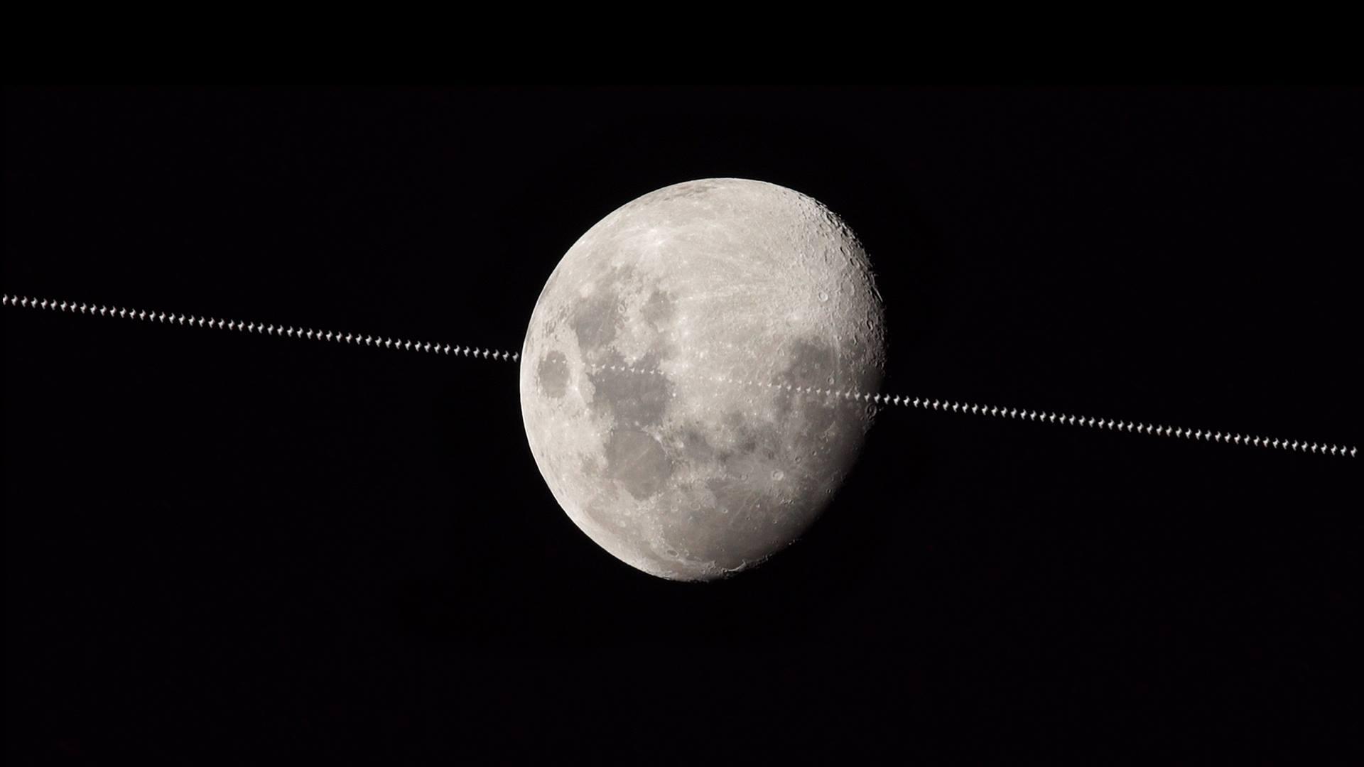 ISS crosses the moon's face. Today's Image