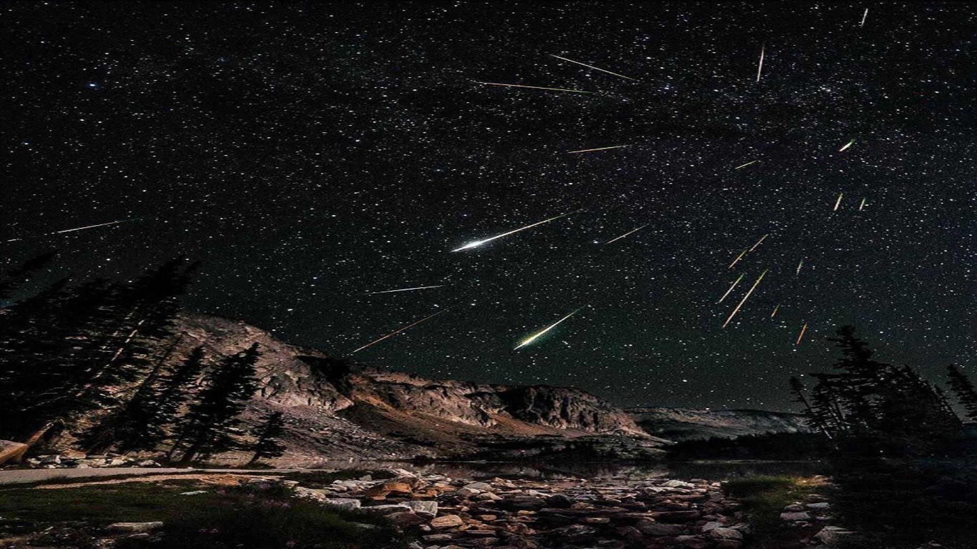 Meteor Shower Wallpaper Free Meteor Shower Background