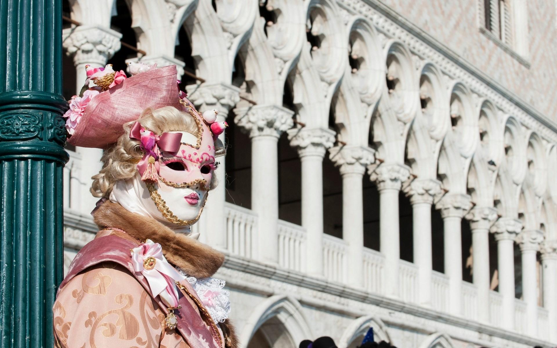 High Resolution Wallpaper carnival of venice backround