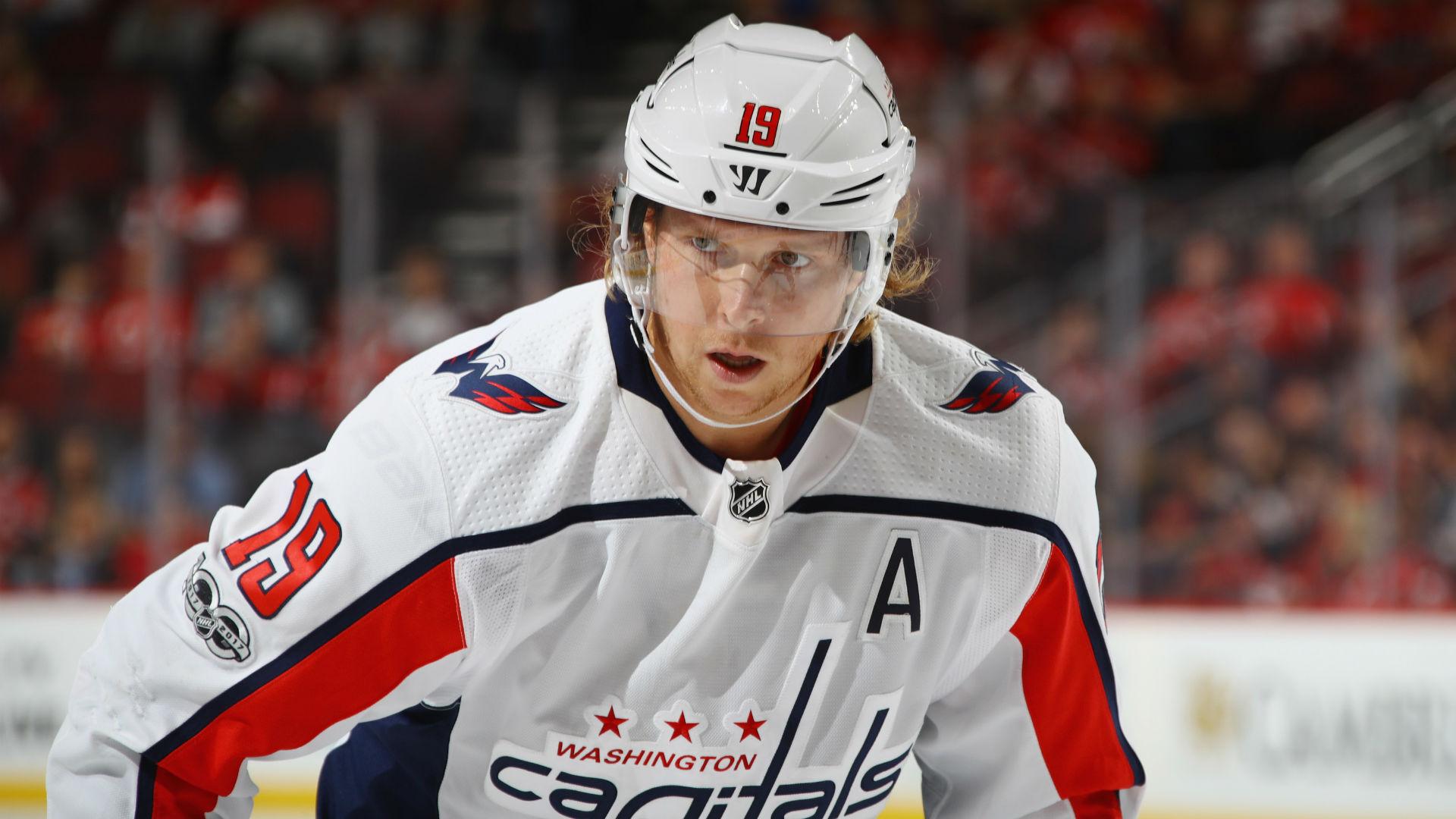 Capitals' Nicklas Backstrom has a very swollen finger. NHL