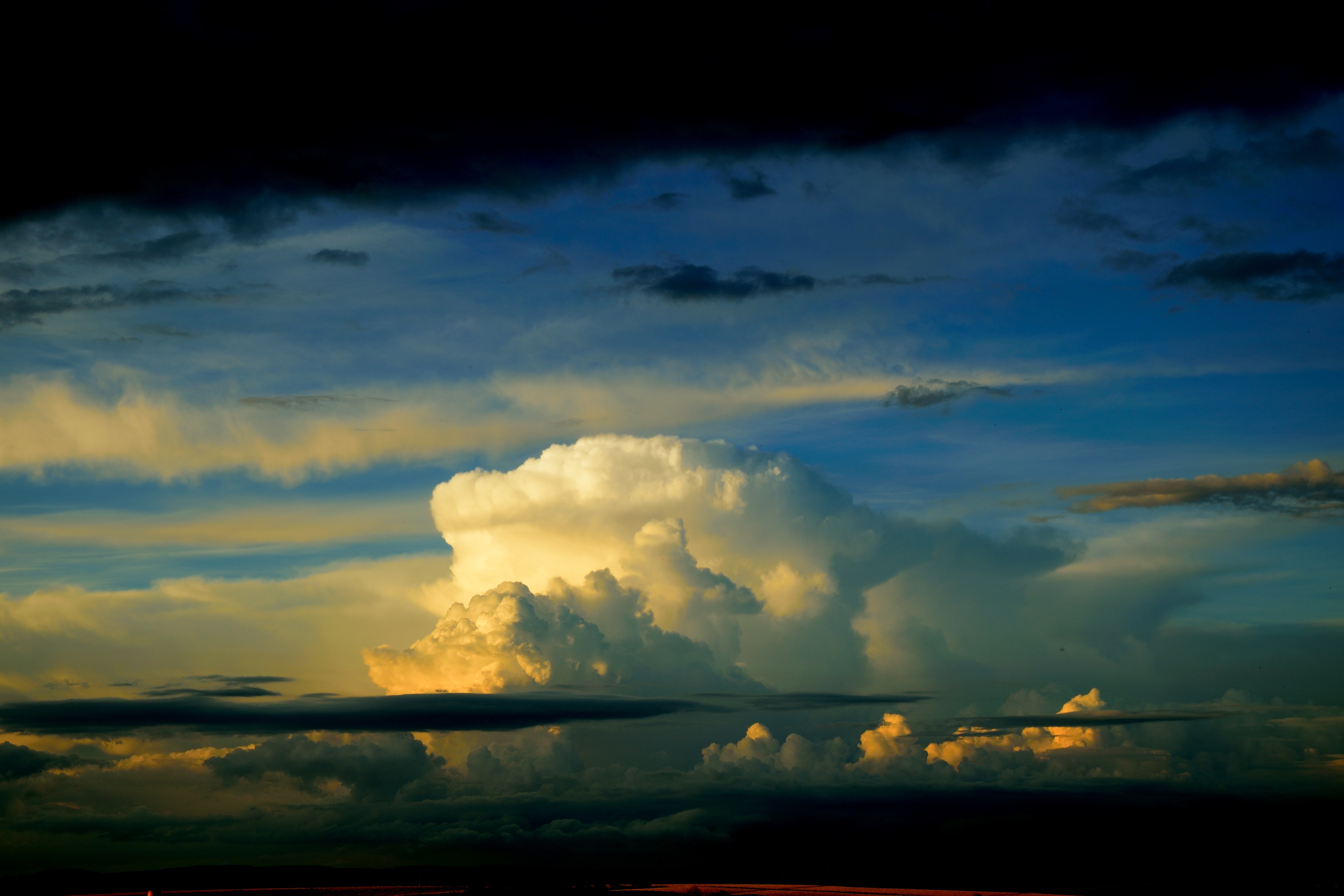 Download wallpaper 4500x3000 sky, clouds, overcast HD background