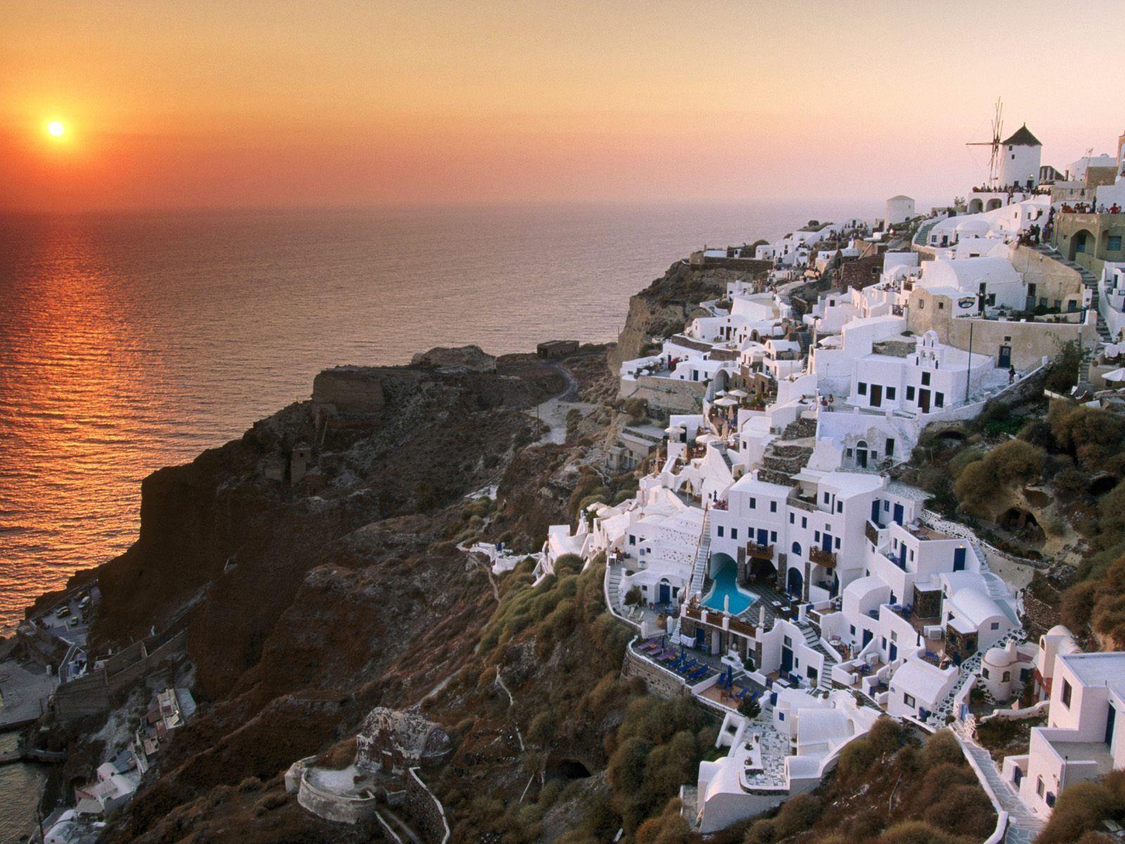 Sunset In Santorini Island Desktop Wallpaper. TanukinoSippo