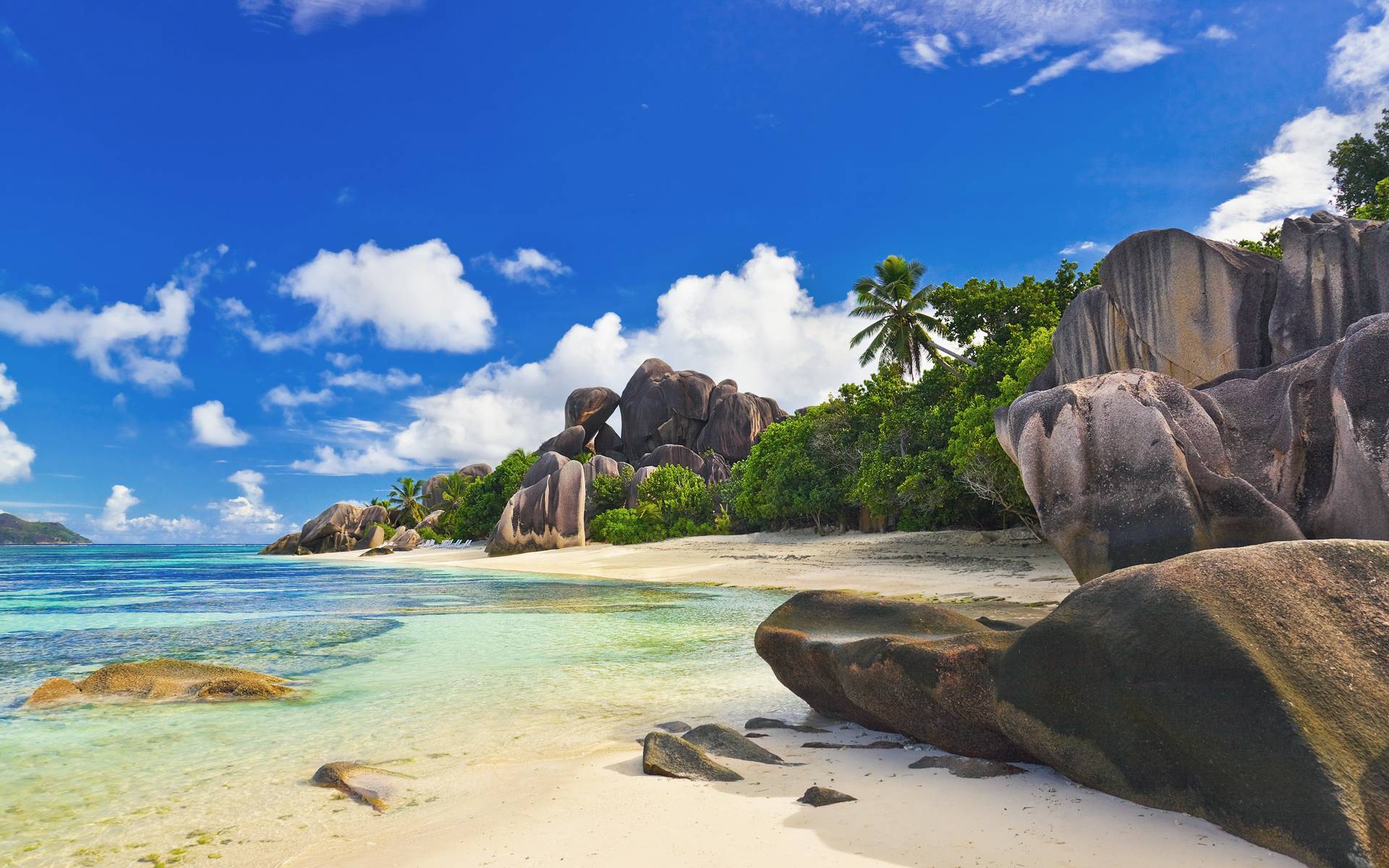 Daily Wallpaper: Seychelles. I Like To Waste My Time