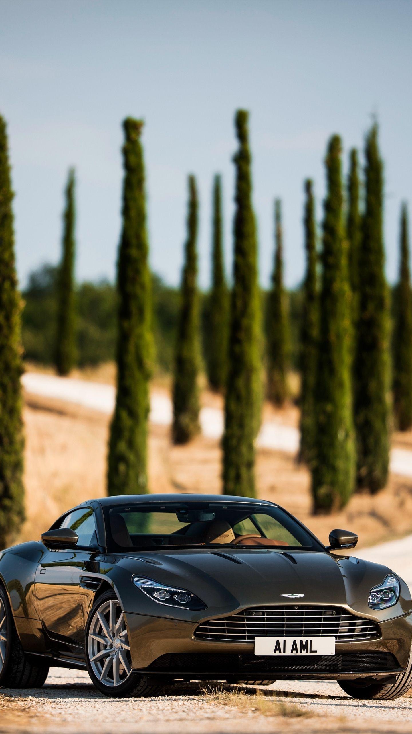 IPhone 6 Aston Martin DB11