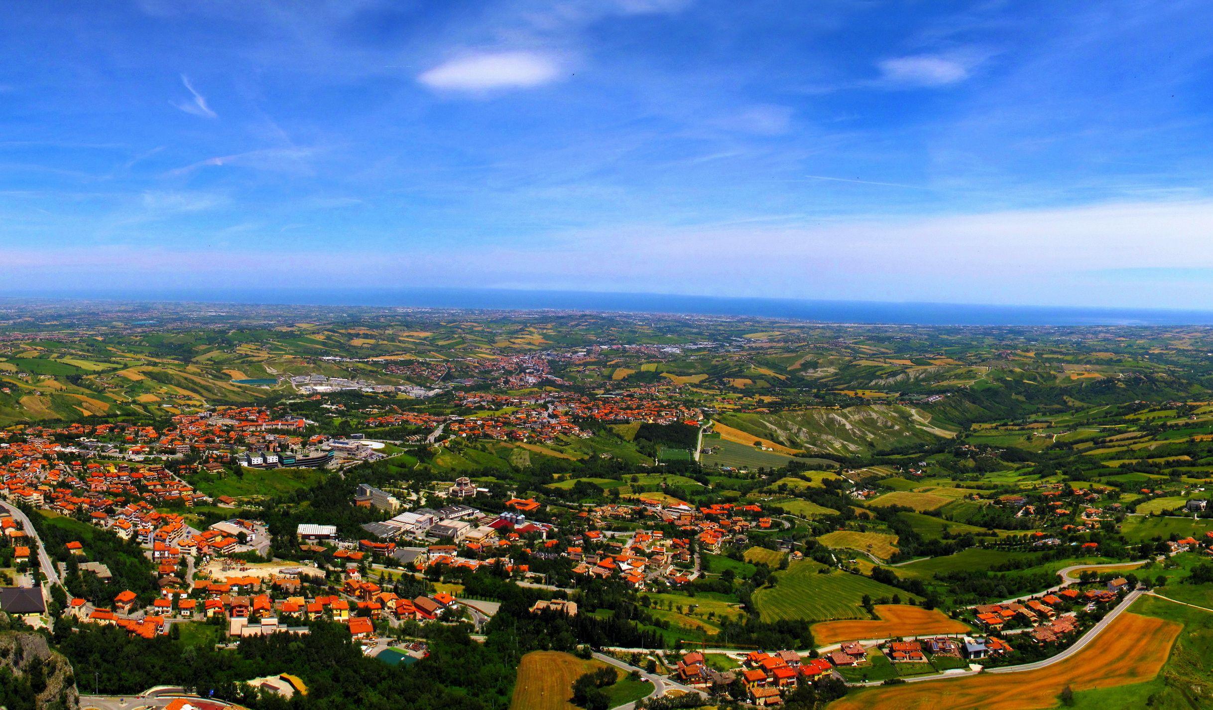 Wallpaper Republic of San Marino Sky Horizon From above 2436x1425