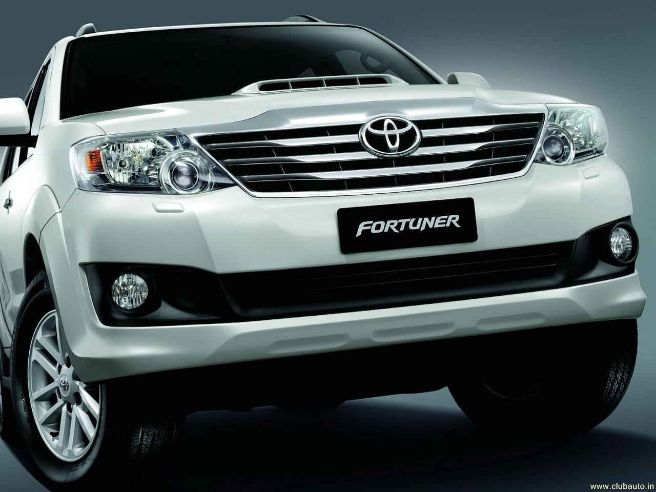 Wallpaper > Cars > Toyota > Fortuner > Toyota Fortuner high