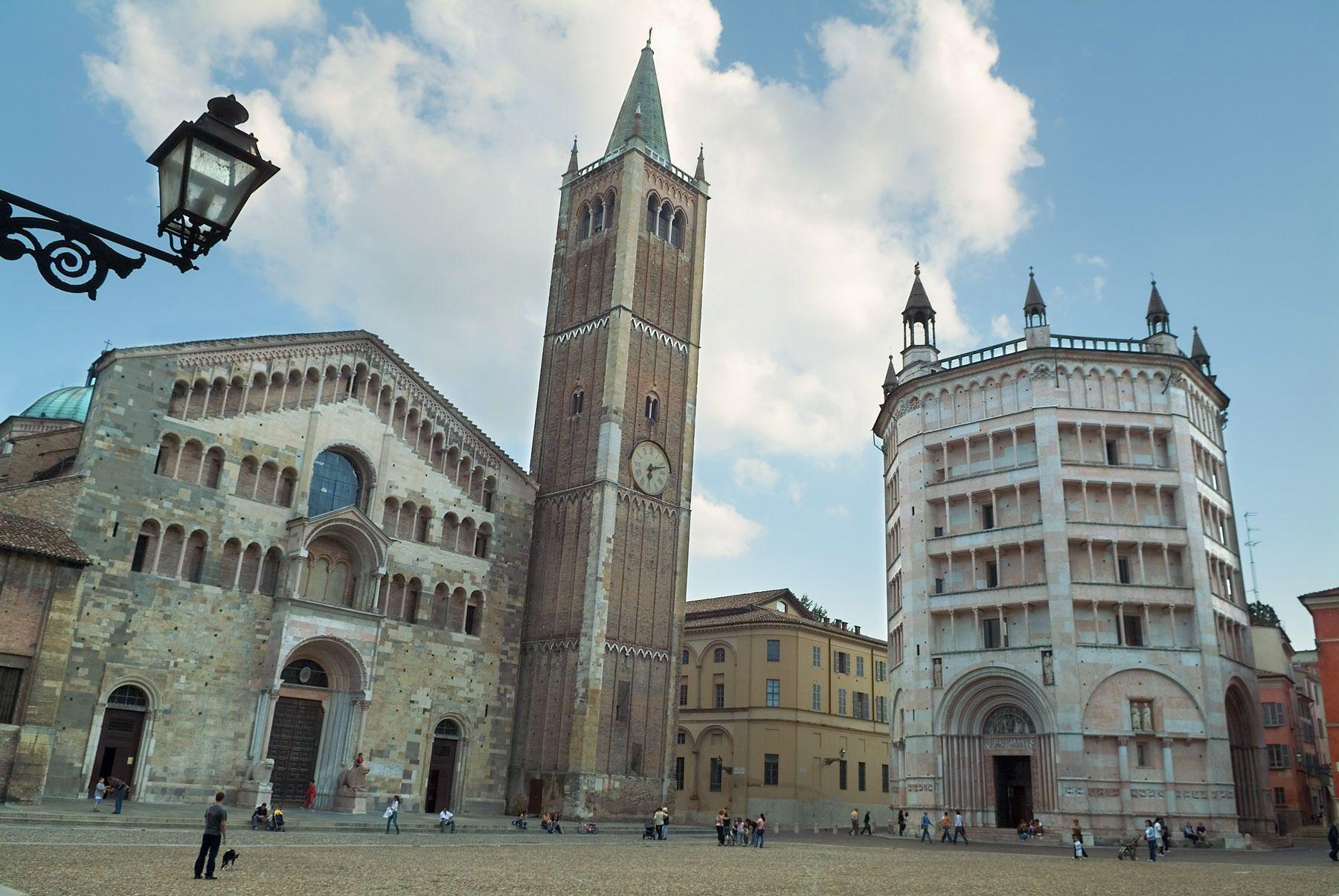 Clock tower in Parma, Italy wallpaper and image