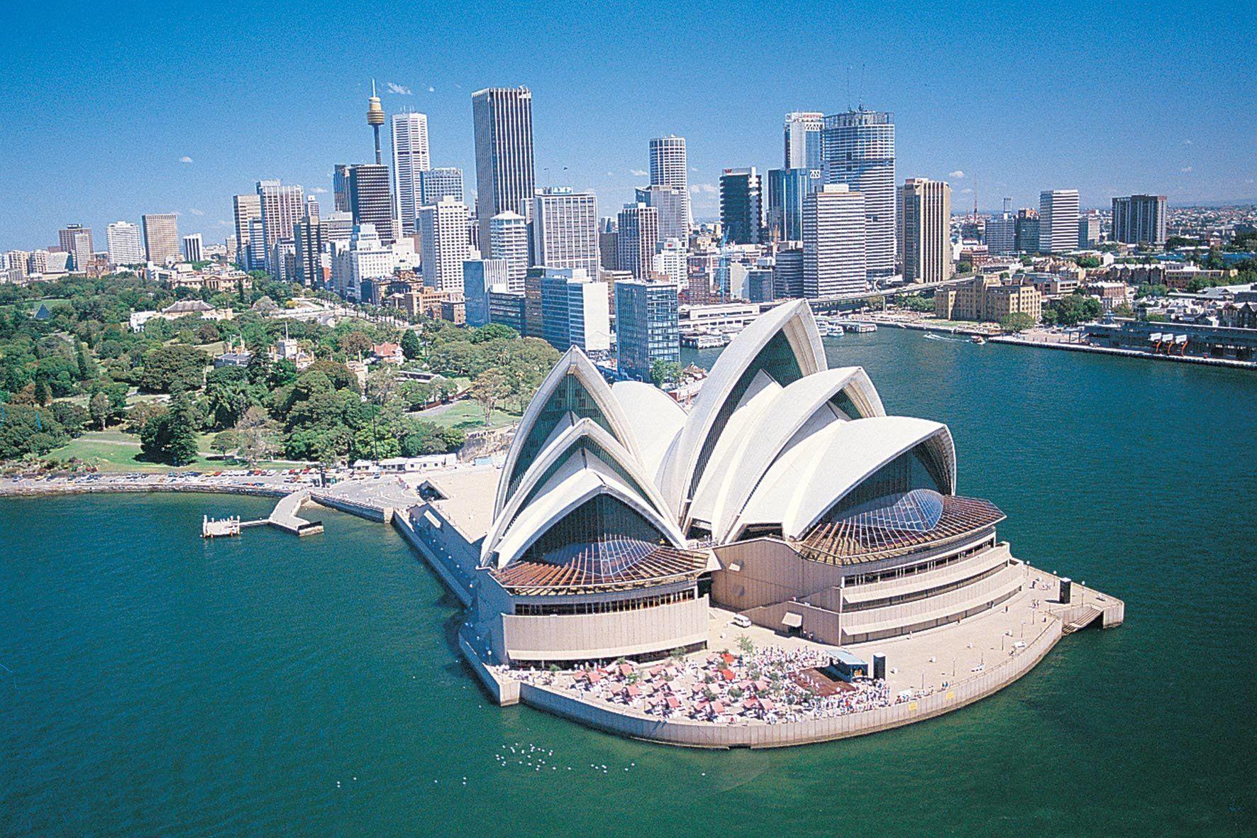Sydney Opera House HD Wallpaper and Background Image