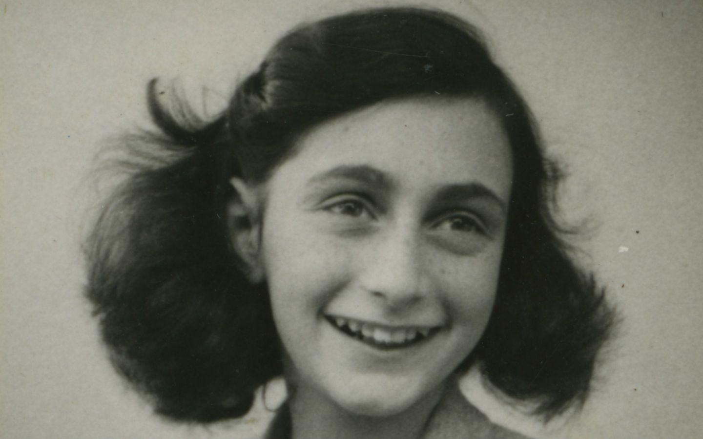Anne Frank Smile HD Wallpaper
