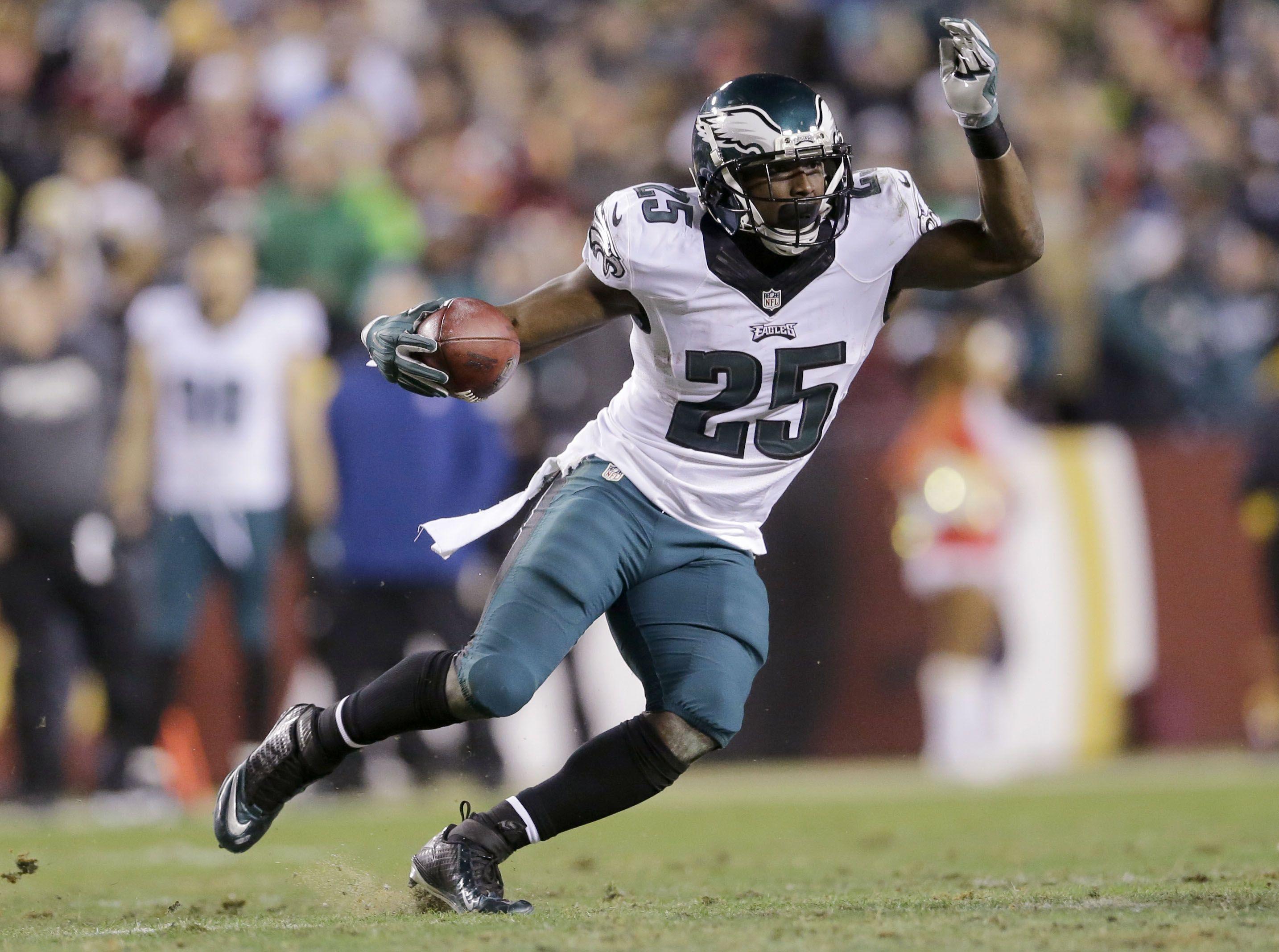 Eagles to trade running back McCoy to Buffalo for Alonso. The Japan