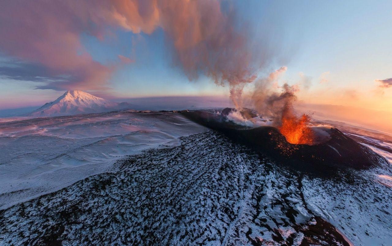 Volcano Eruption Ashes Russia wallpaper. Volcano Eruption Ashes