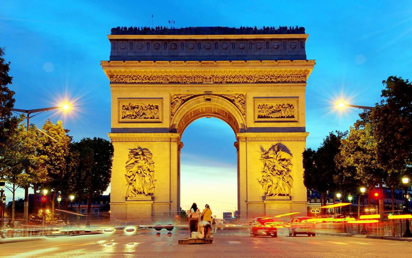 Awesome Arc de Triomphe Night Picture