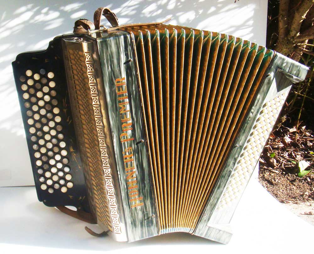 Gumshoe Arcana: Hohner chromatic button accordions