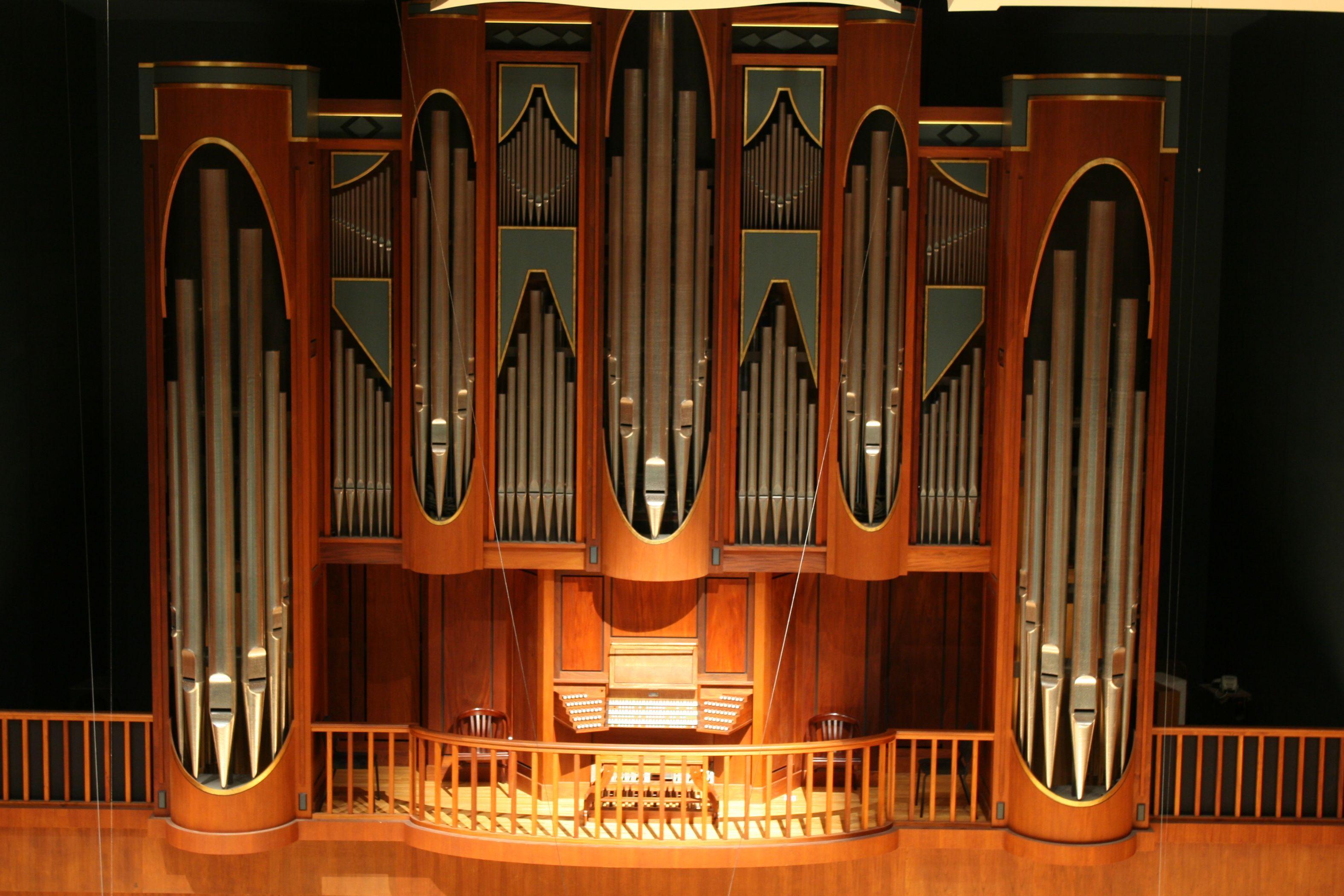 Pipe Organ Wallpaper