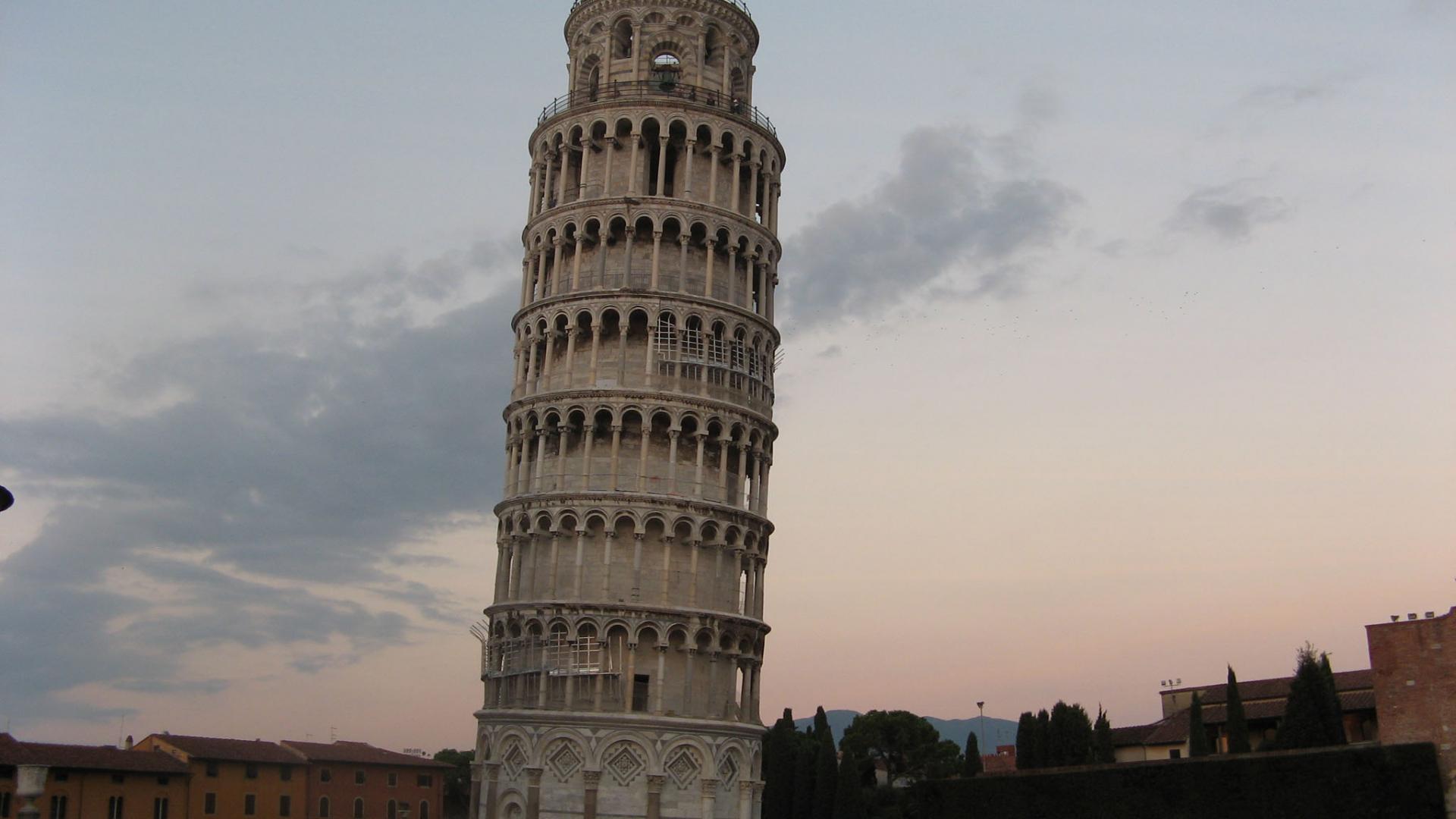 Tower of Pisa High Definition Wallpaper