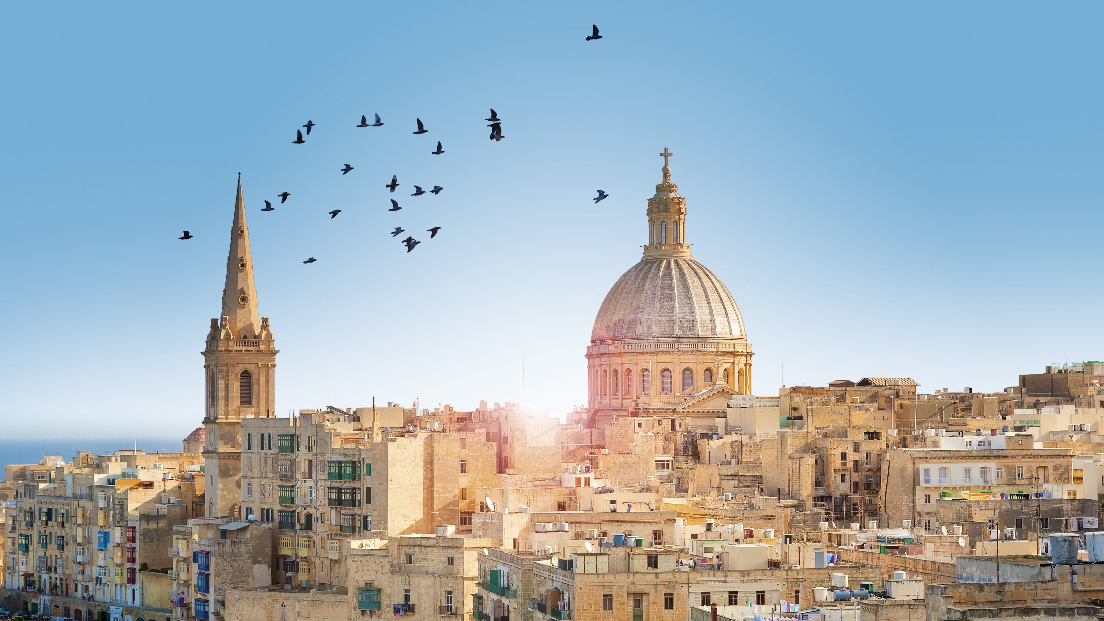 Wallpaper Malta, Valletta City town, buildings, birds, sun rays