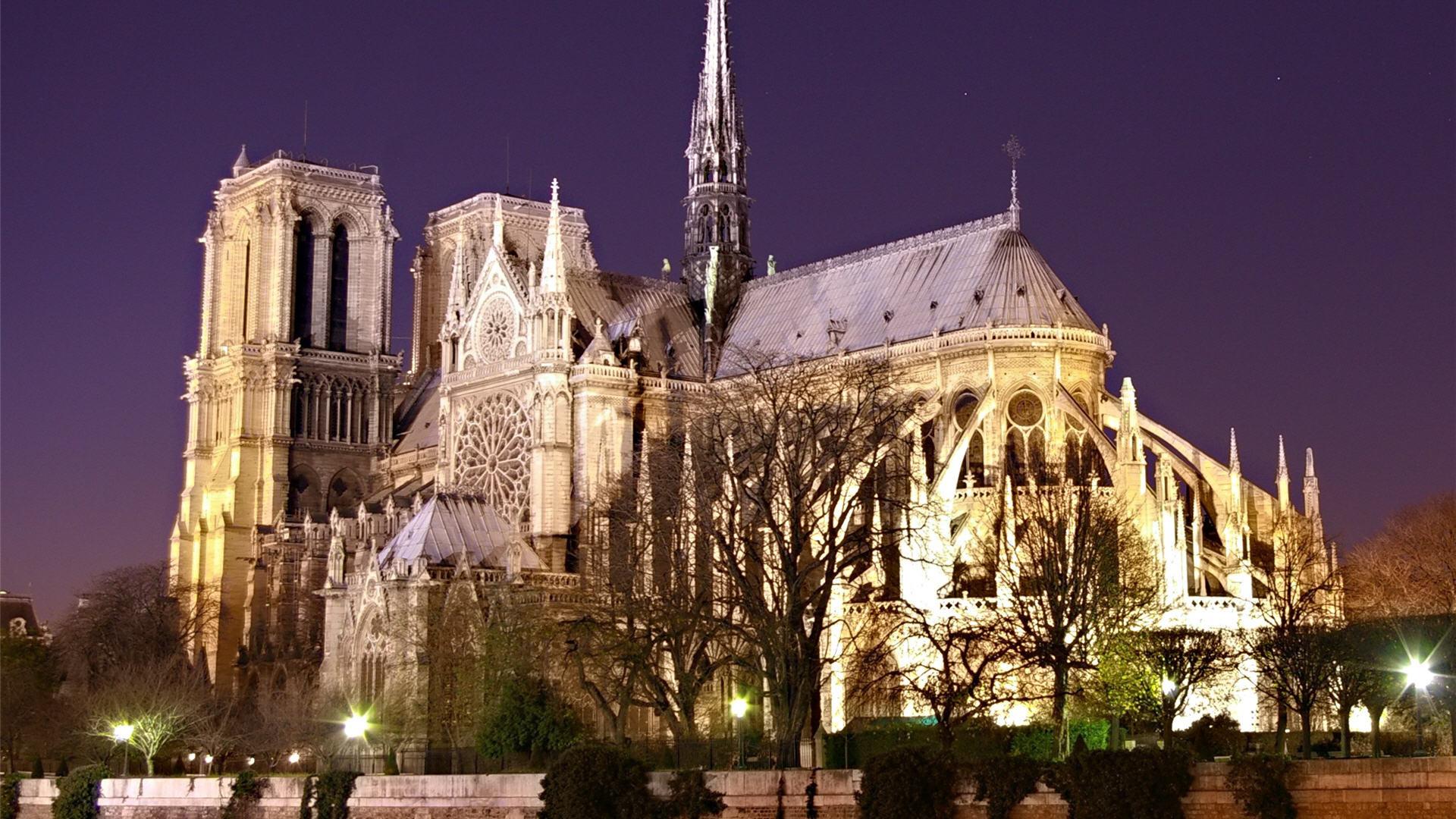 notre dame cathedral wallpaper