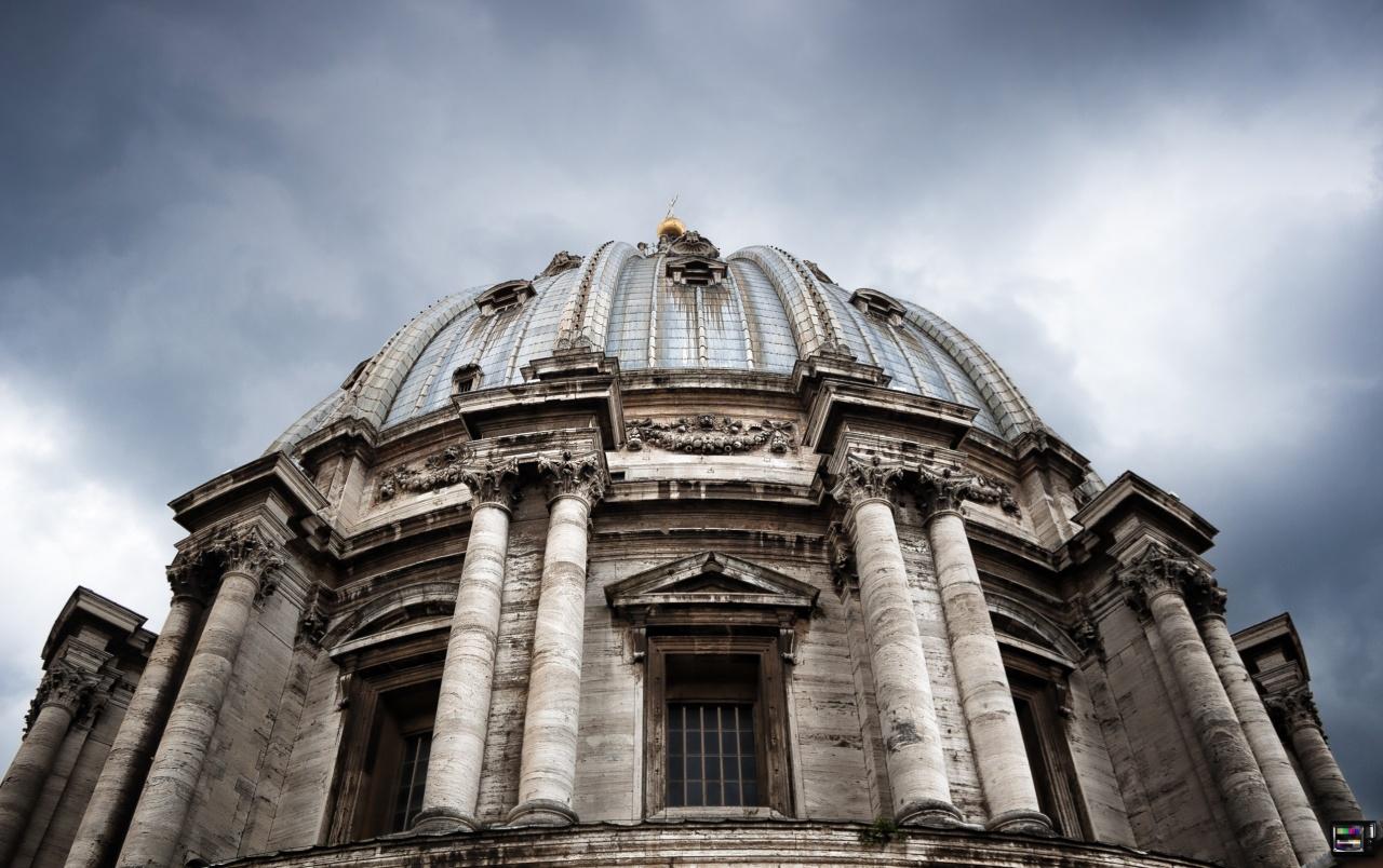 St Peter's Basilica wallpaper. St Peter's Basilica