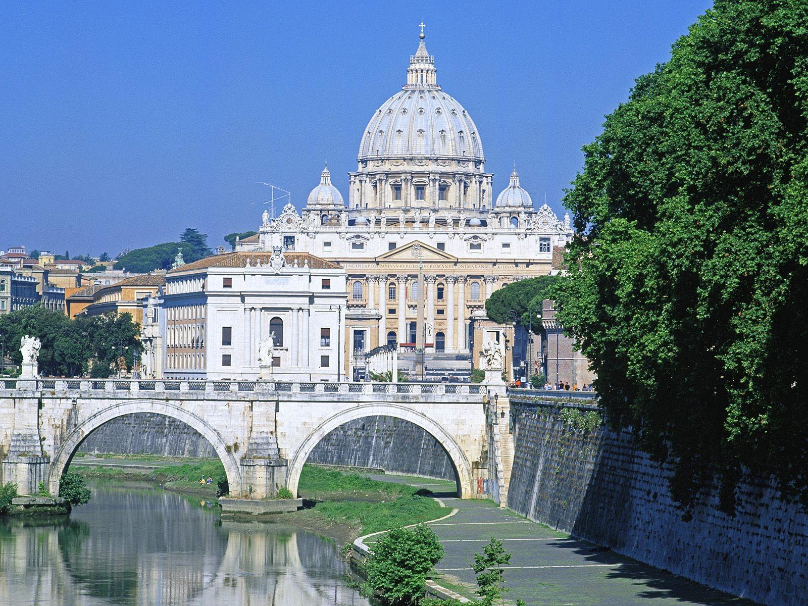 St Peter s Basilica Wallpaper Italy World Wallpaper in jpg format