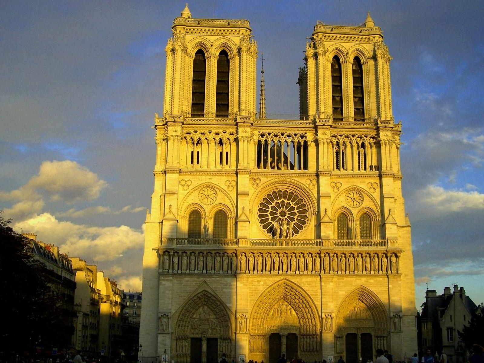 Notre Dame Cathedral, free download wallpaper, 1600x1200 pix