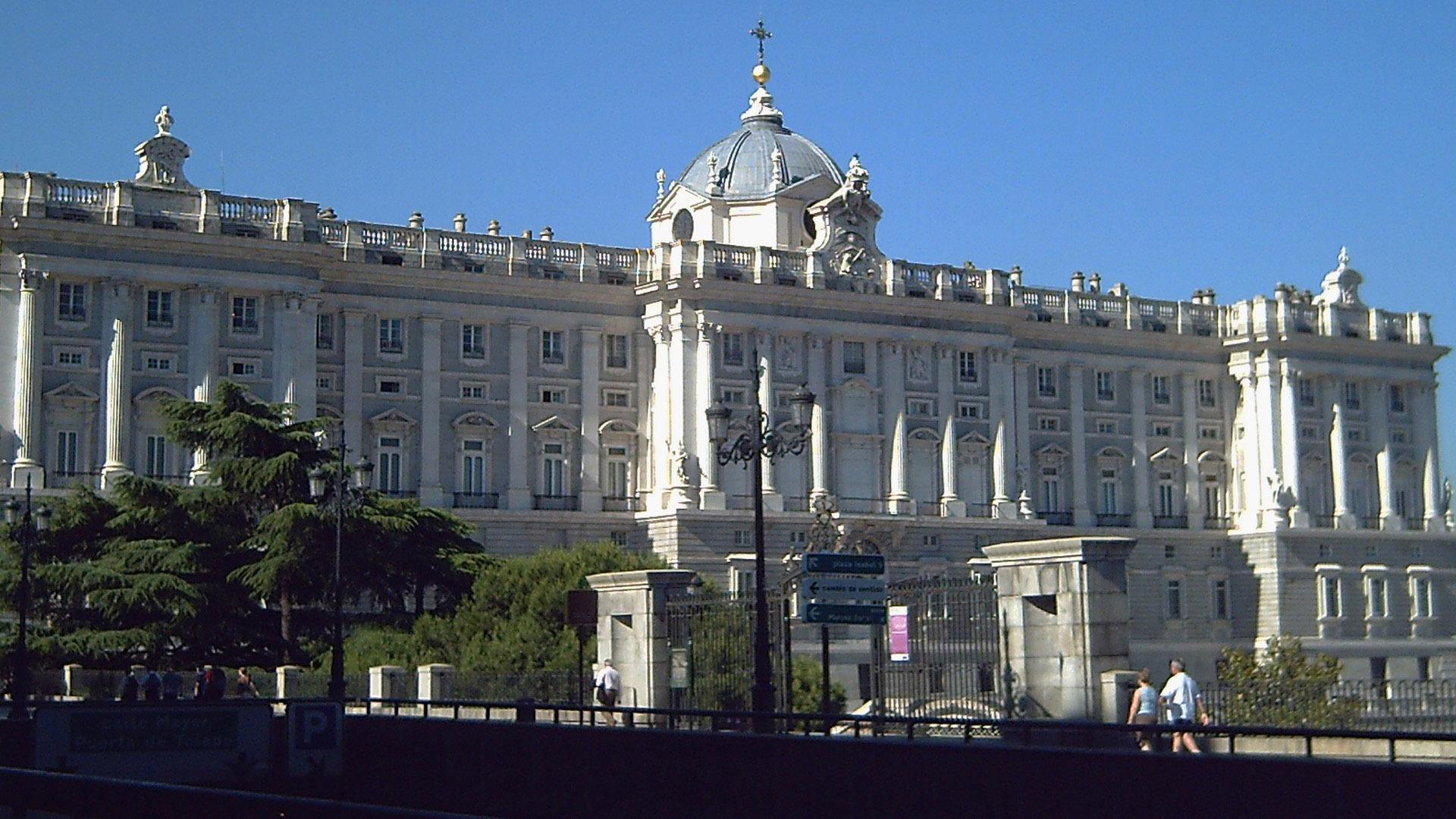 Royal Palace of Madrid wallpaper and image, picture