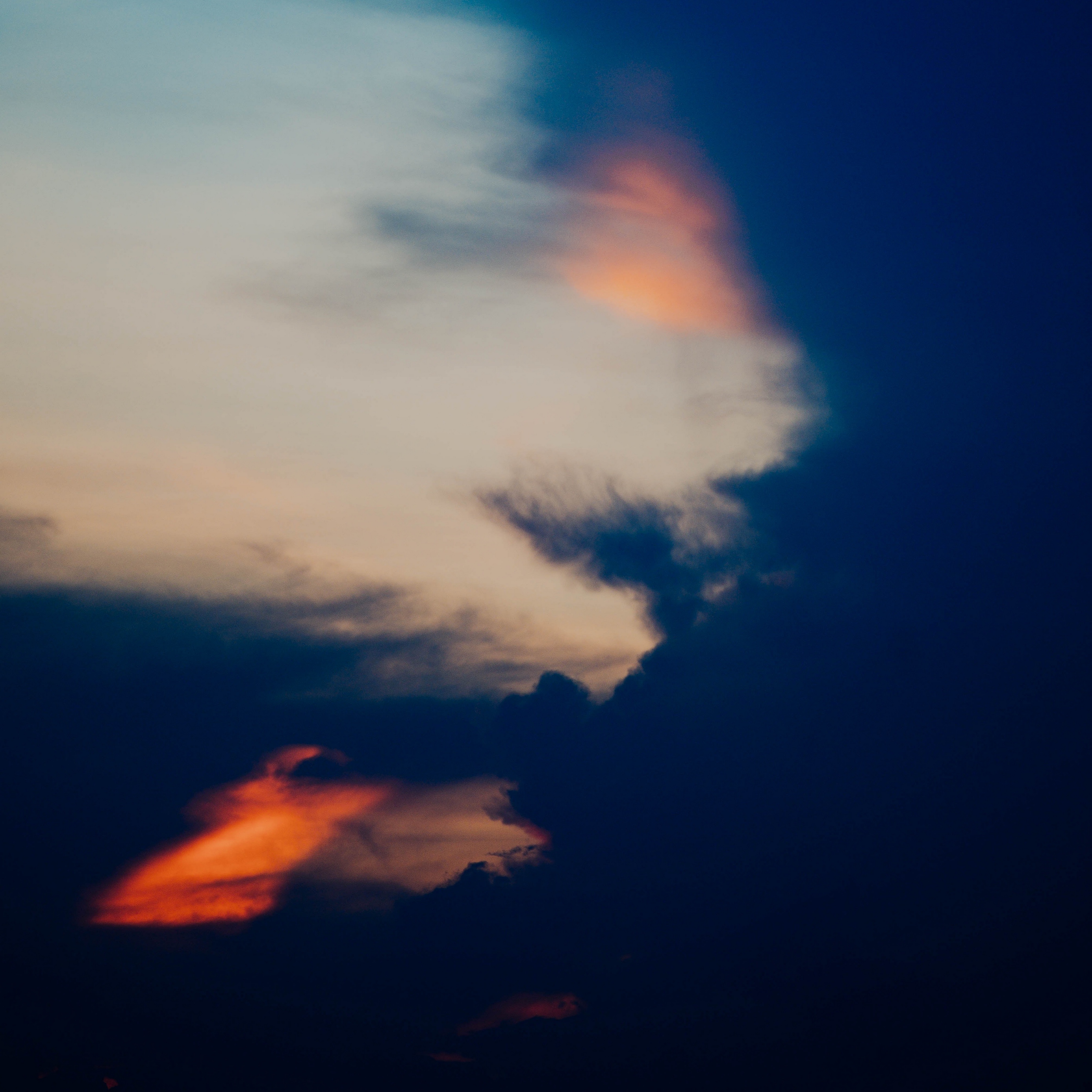 Download wallpaper 2780x2780 sky, clouds, dark, twilight, evening