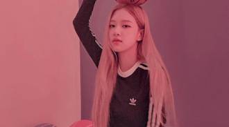 Wallpaper by . ⋅ ˚̣- : ✧ Roseanne Park ⋅ ˚̣- : ✧